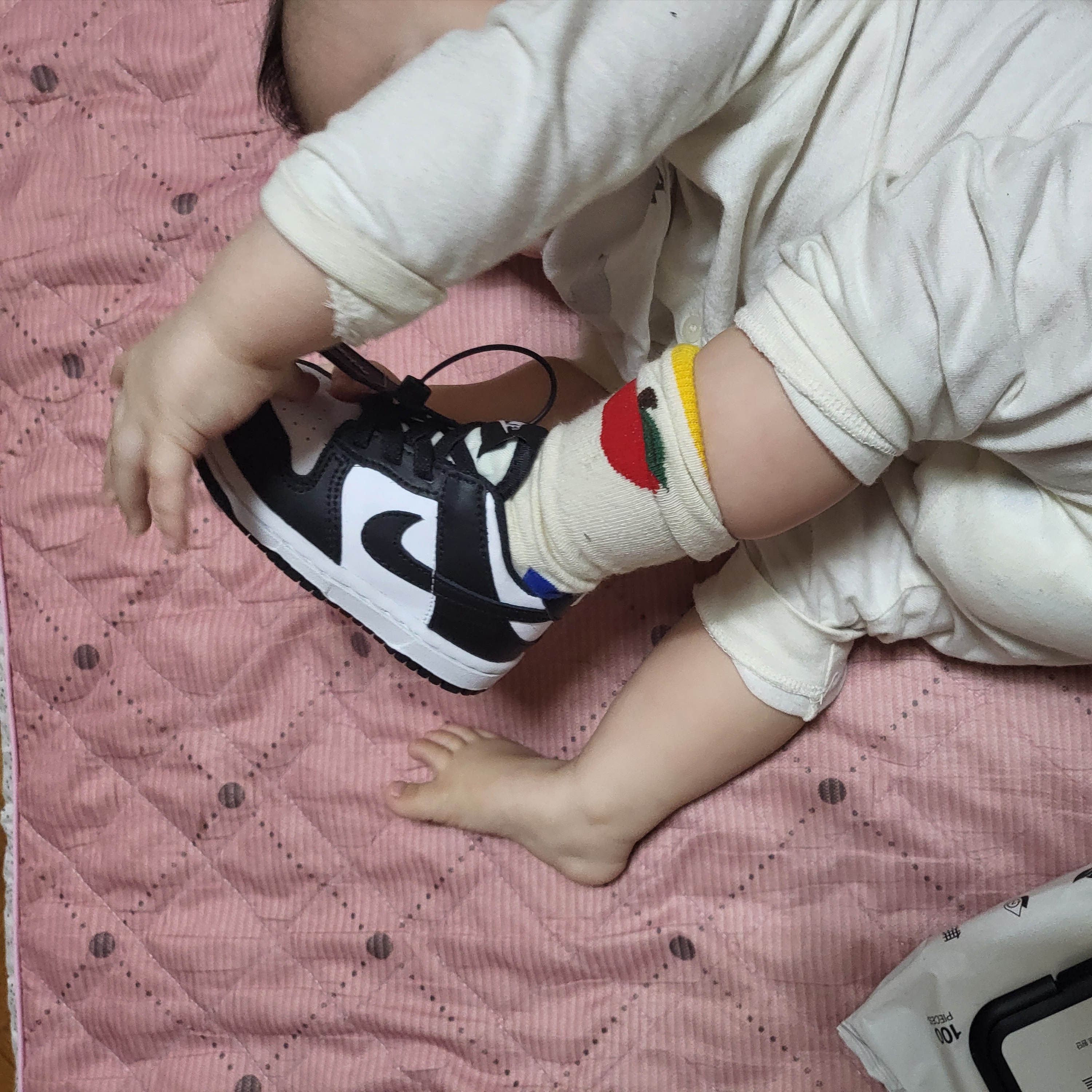 (TD) Nike Dunk Low Black 착용 스타일 - 1