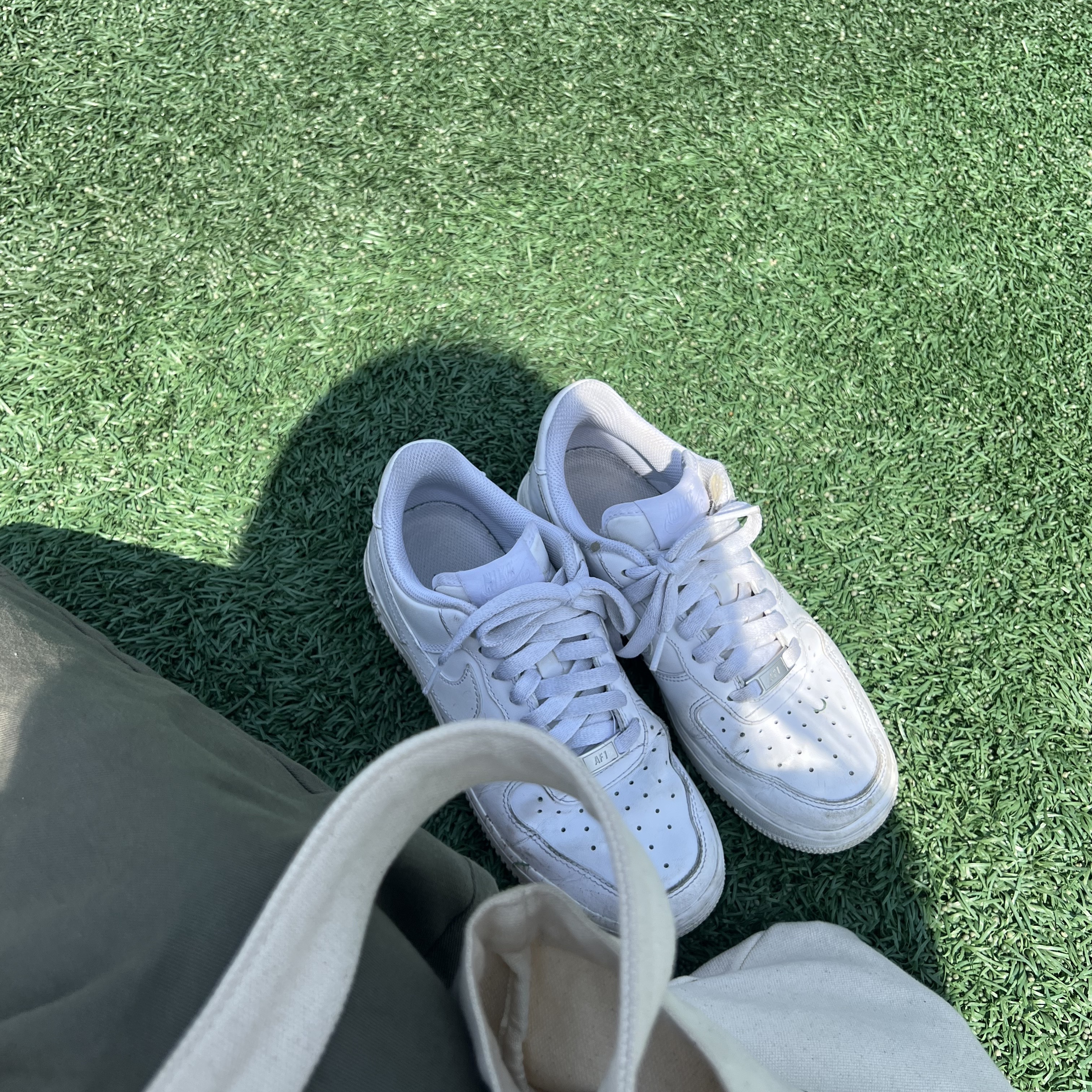 (W) Nike Air Force 1 '07 Low White 착용 스타일 - 1