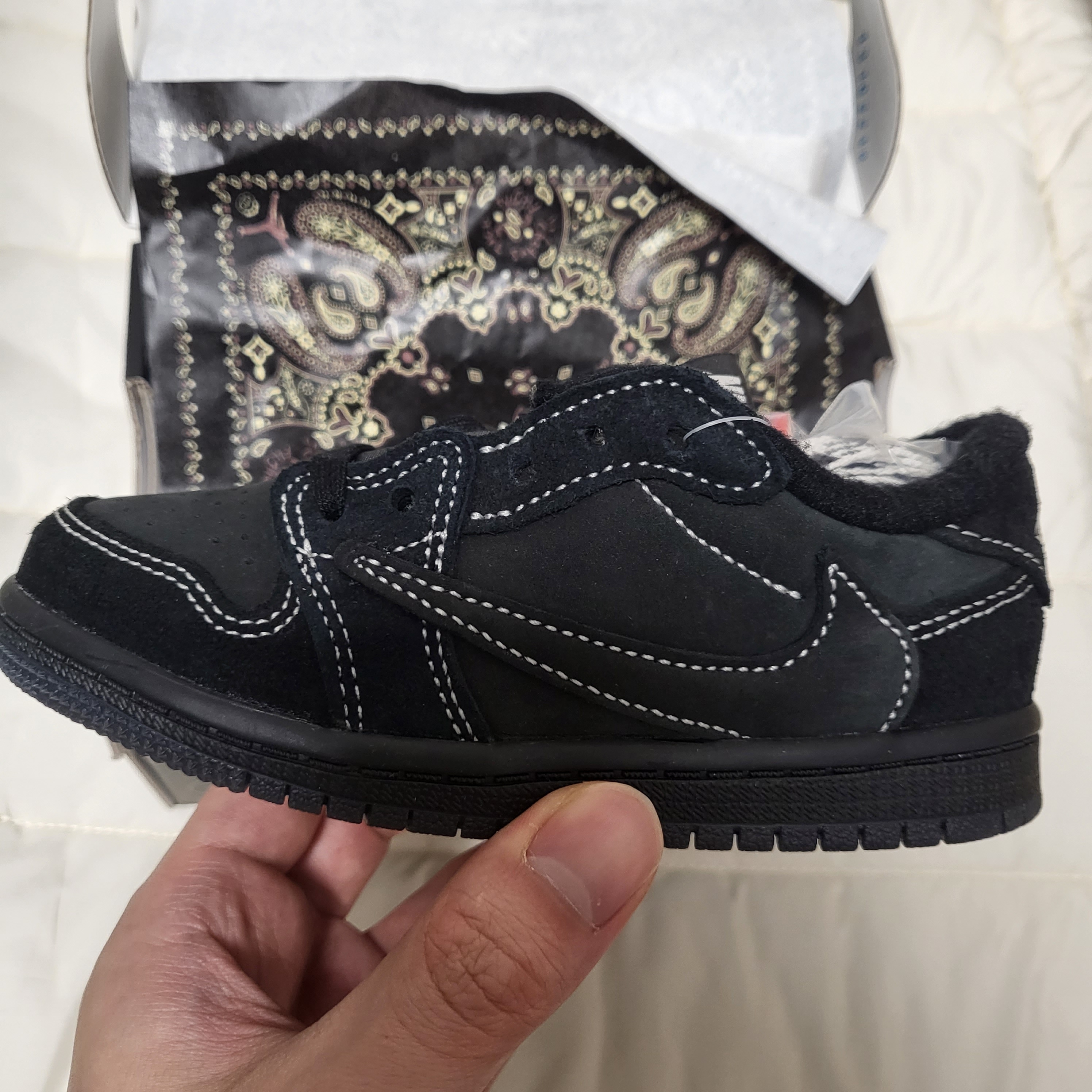 Jordan 1 x Travis Scott Retro Low OG SP Black Phantom, (TD) Jordan 1 x Travis Scott Retro Low OG SP Black Phantom 착용 스타일 - 2