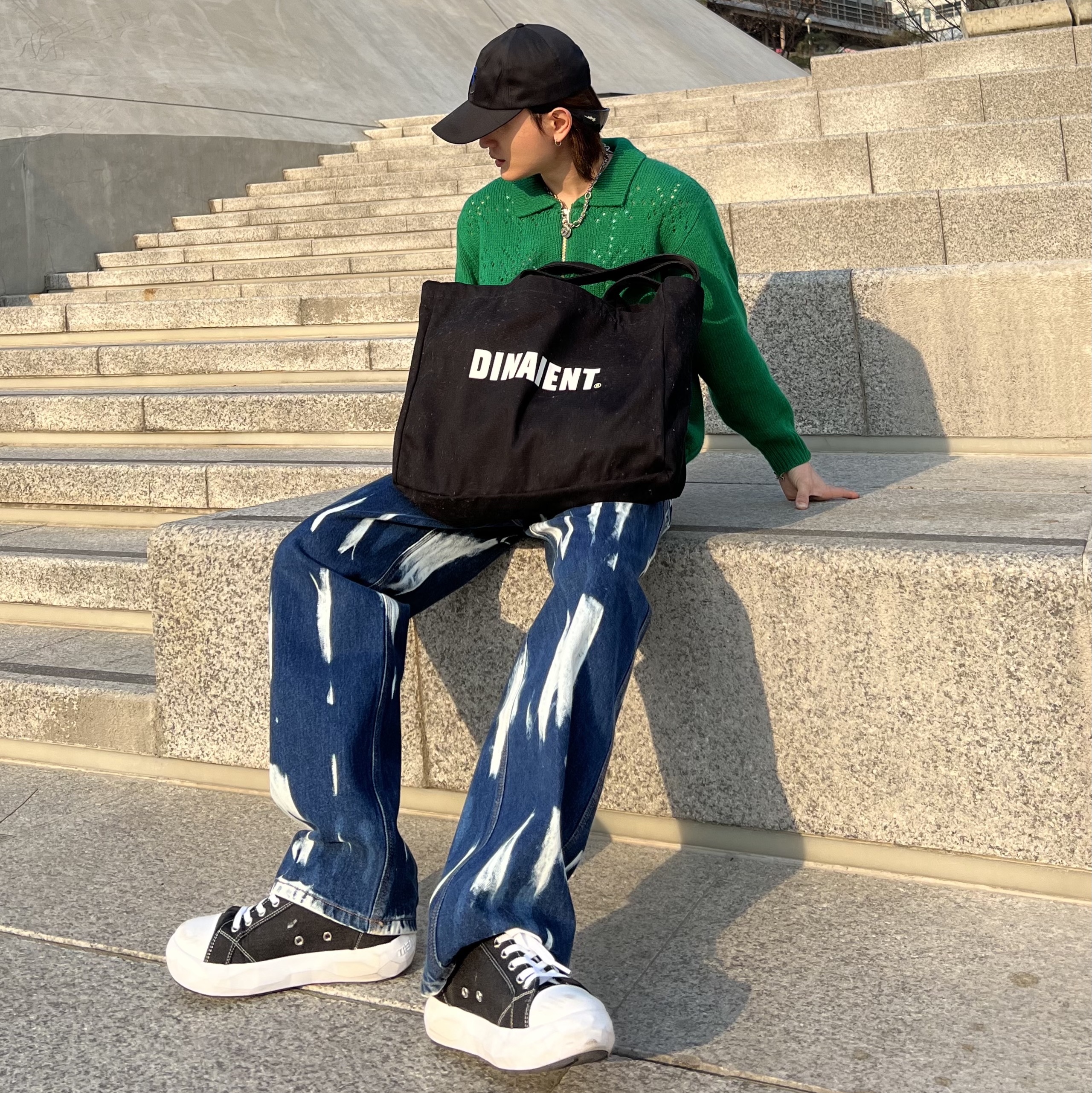 Ader Error x Zara Pleated Cap Black 착용 스타일 - 1
