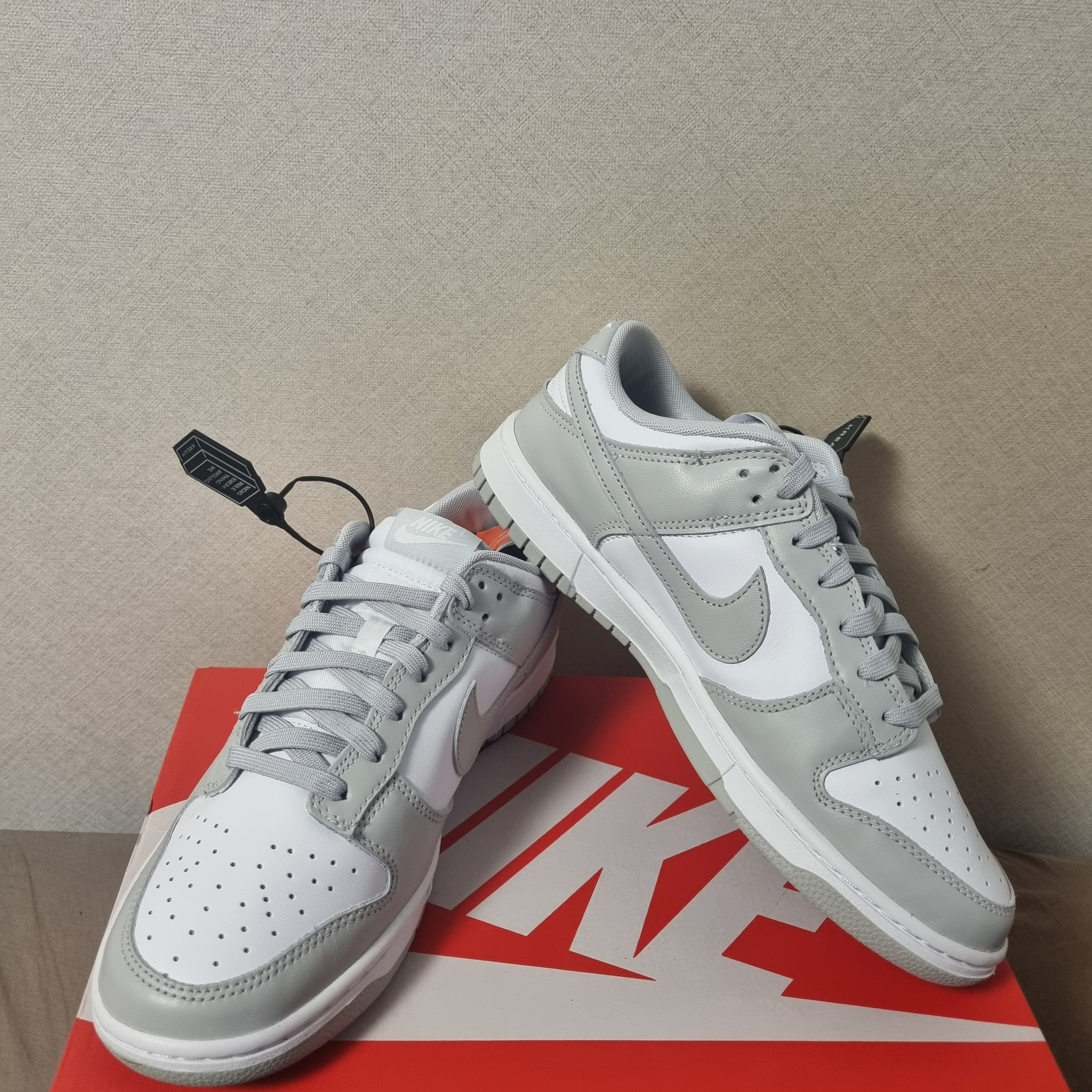 Nike Dunk Low Retro Grey Fog 착용 스타일