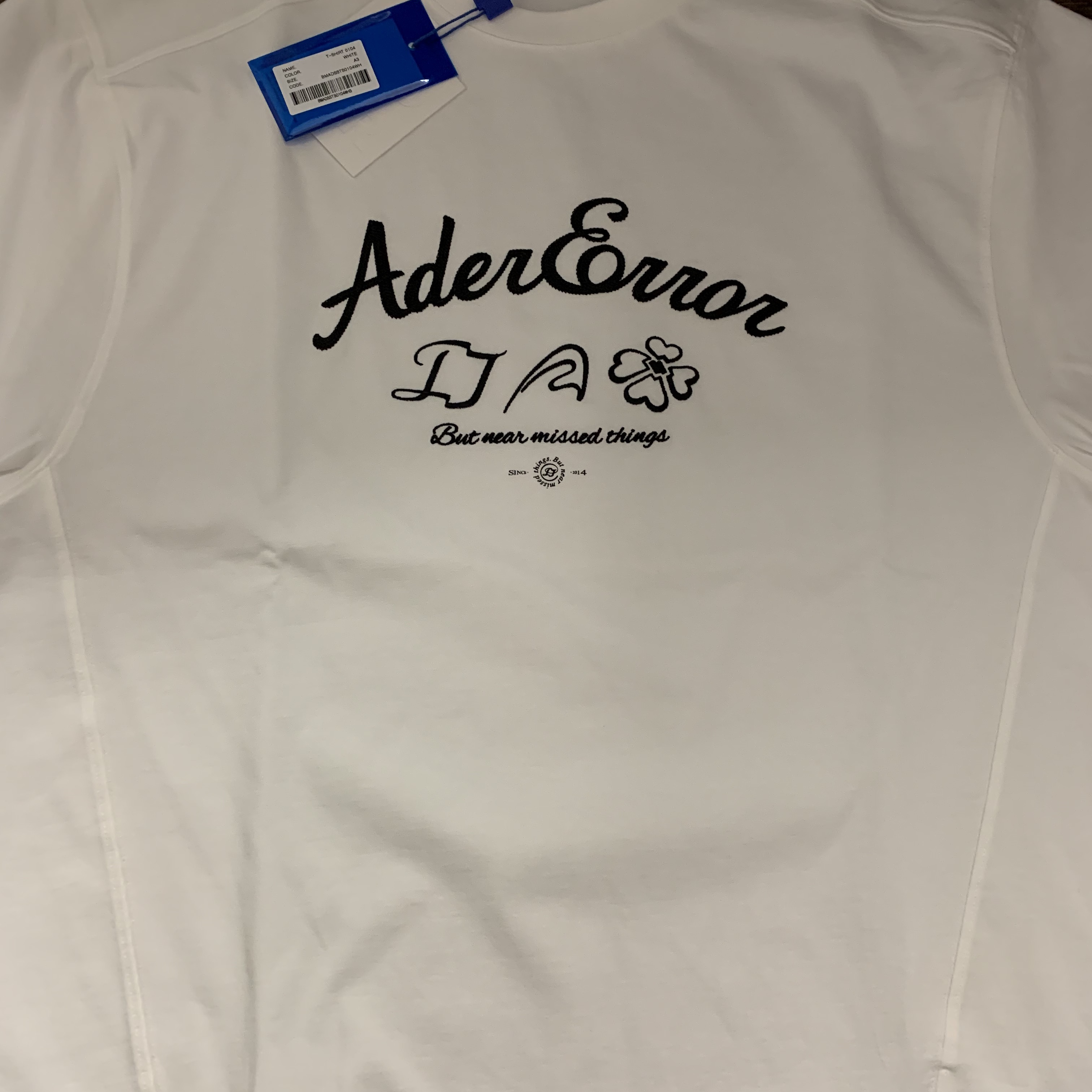 Ader Error Sollec T-Shirt White 착용 스타일