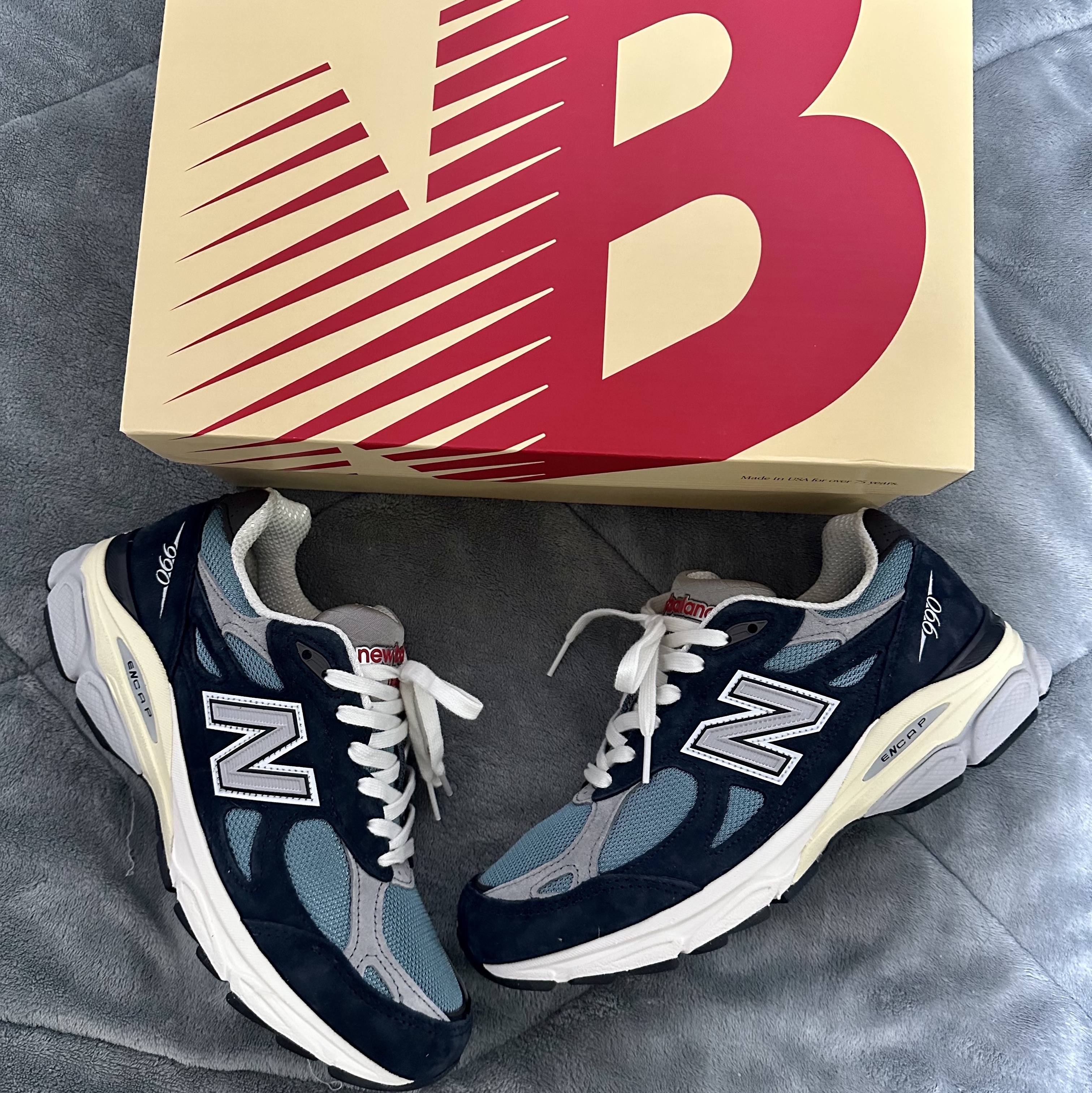 New Balance 990v3 Made in USA Navy Spring Tide 착용 스타일