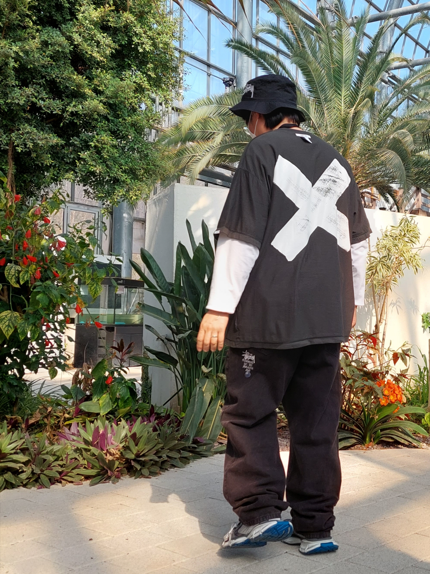 Nike x Stussy Bucket Hat Black, Stussy Washed Canvas Big OL' Jean Black 착용 스타일