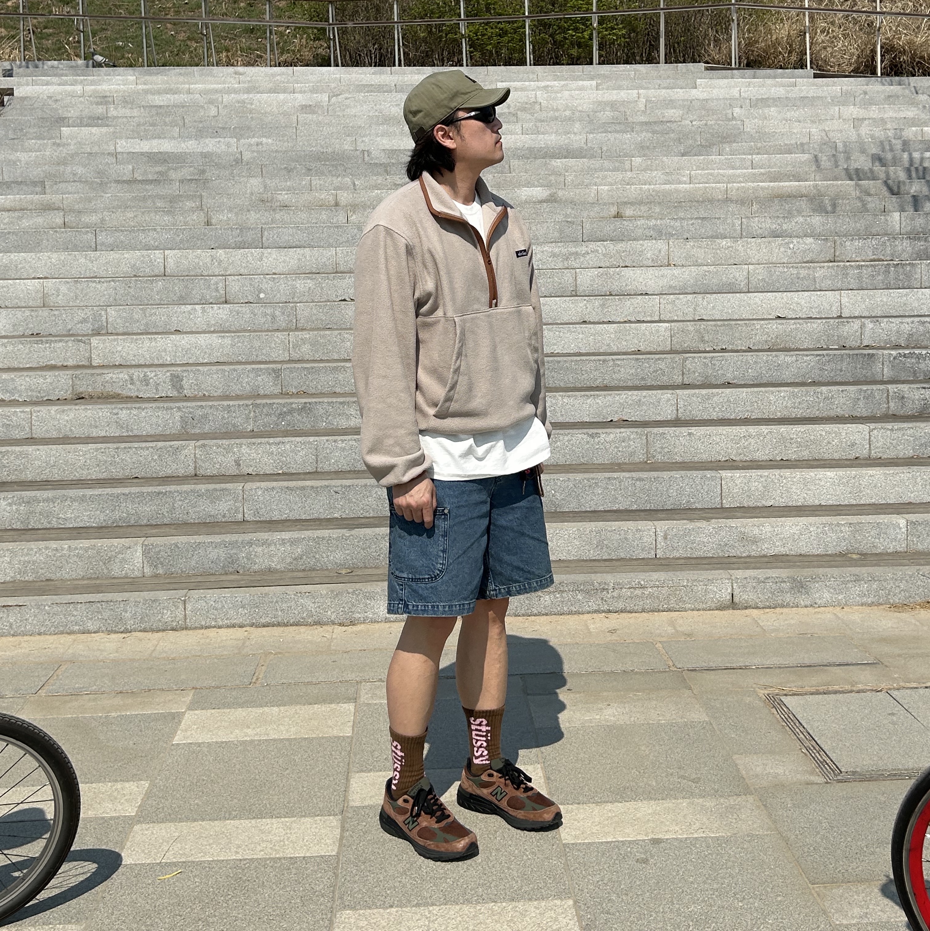 New Balance x Aime Leon Dore 993 Made in USA Brown, Stussy Helvetica Crew Socks Cumin Lilac 착용 스타일