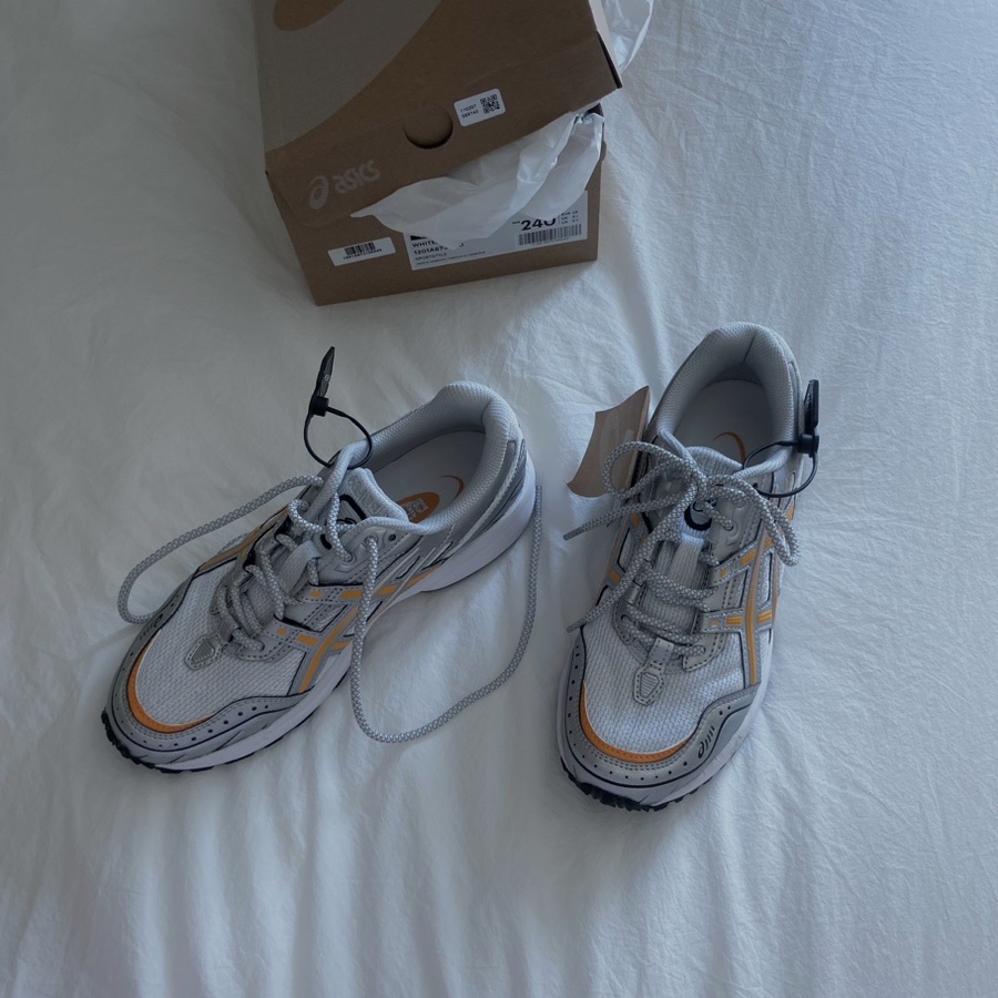 Asics Gel-1090 White Citrus 착용 스타일