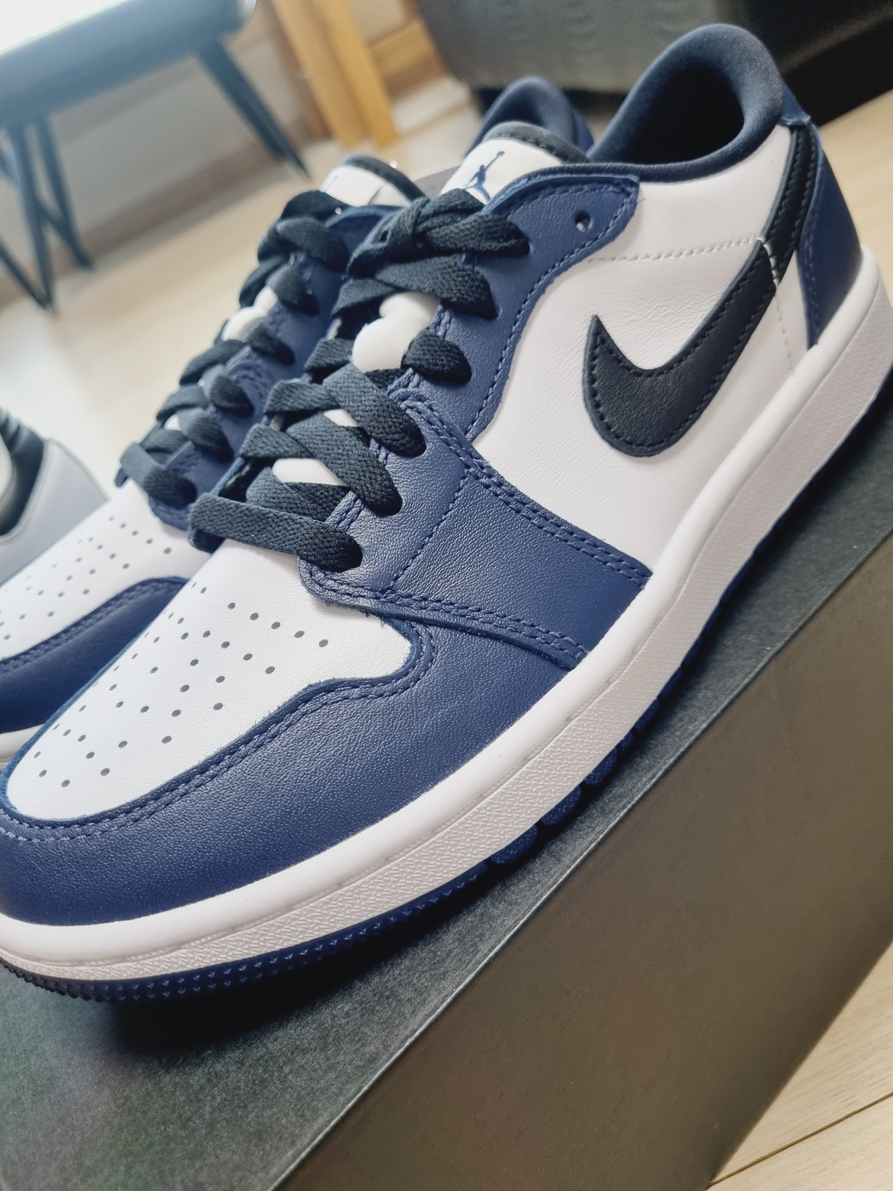Jordan 1 Low Golf Midnight Navy, Jordan 1 Low Golf Triple White 착용 스타일 - 3