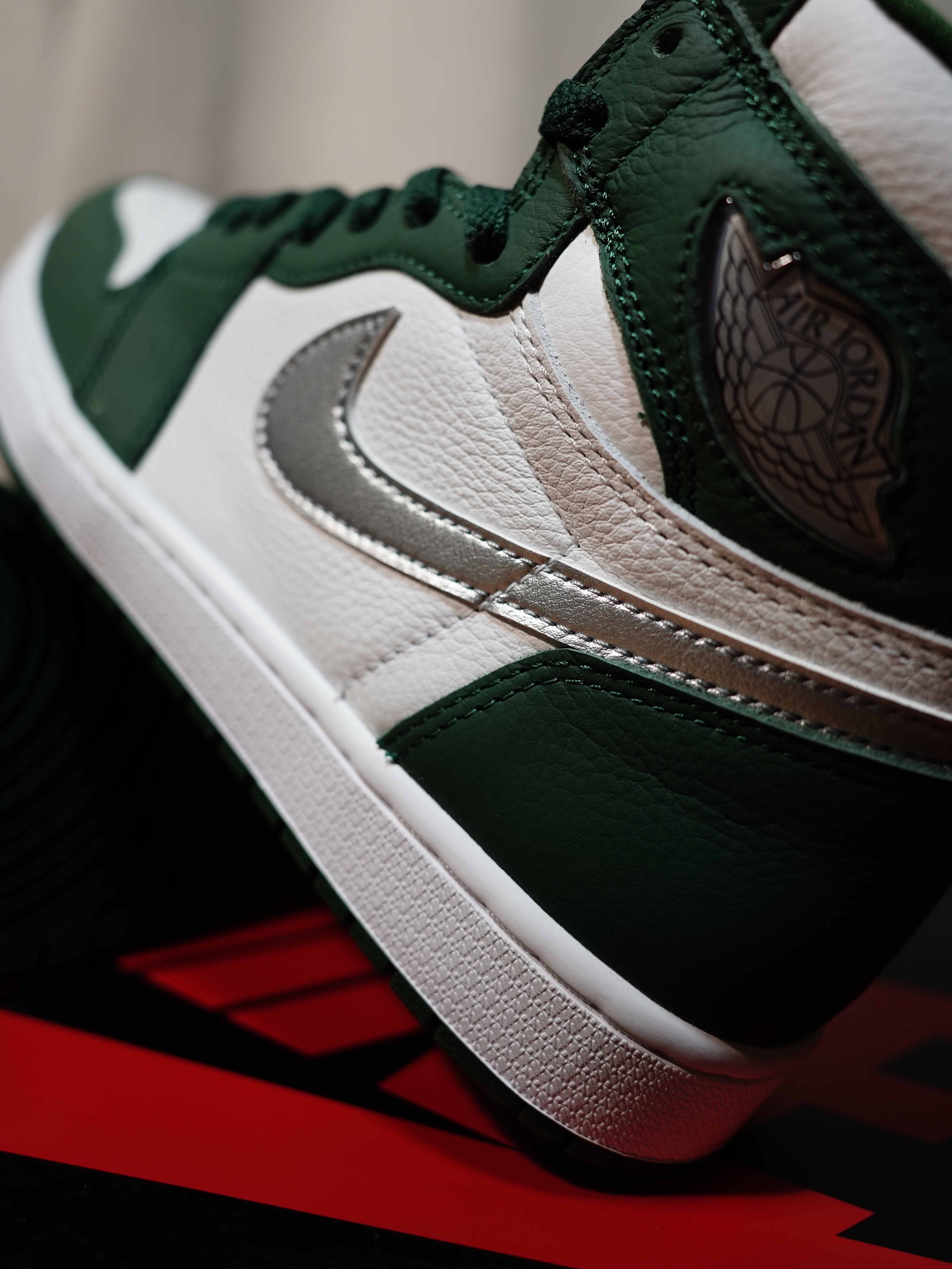 Jordan 1 Retro High OG Gorge Green 착용 스타일 - 2