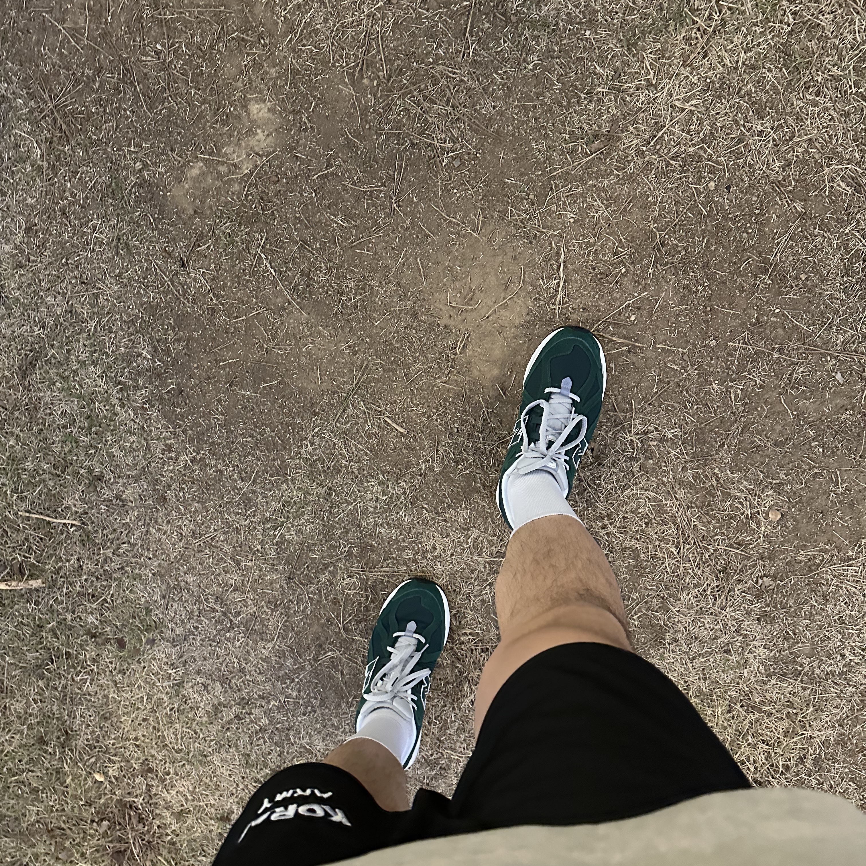 New Balance 1906R Nightwatch Green 착용 스타일 - 2
