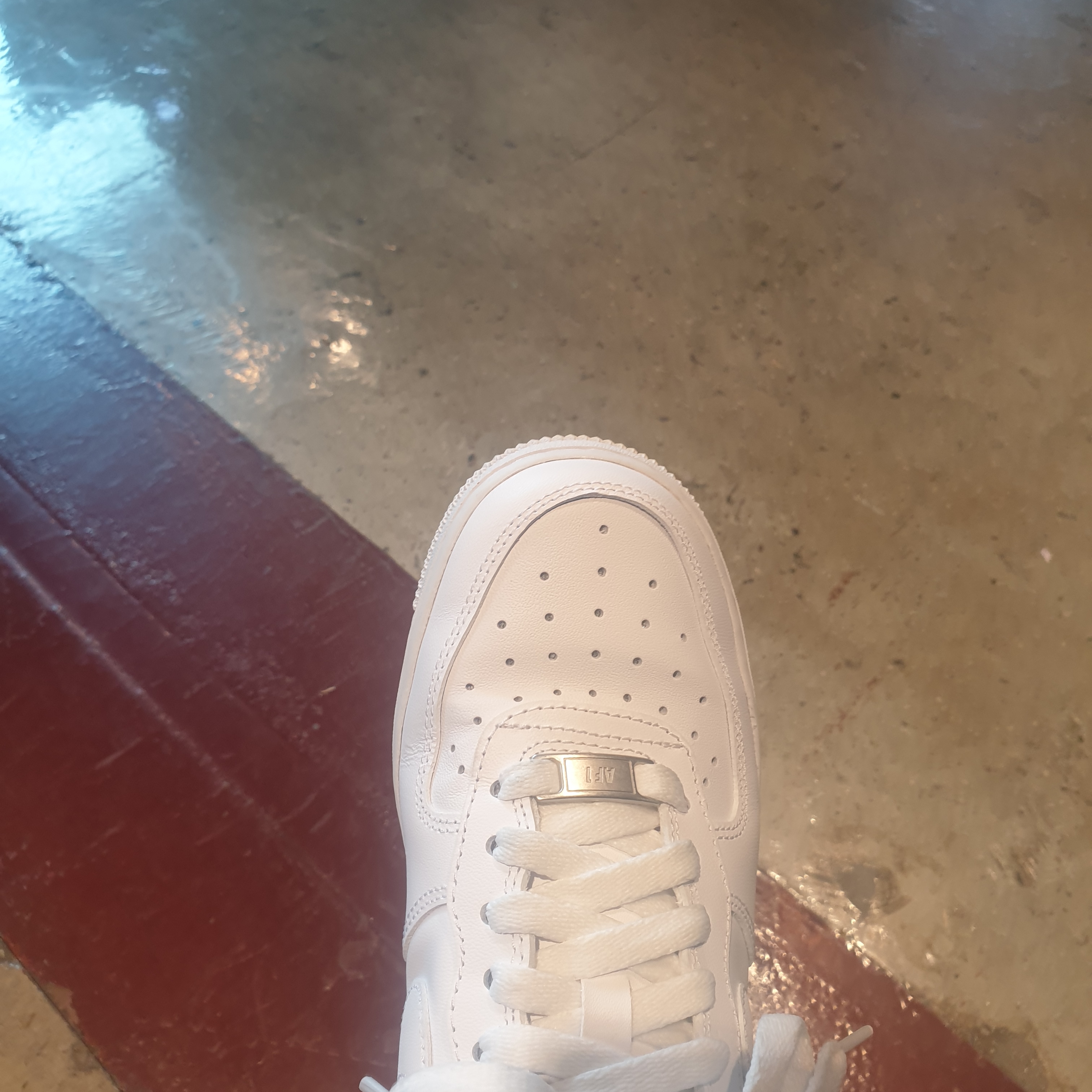 (W) Nike Air Force 1 '07 Low White 착용 스타일 - 1