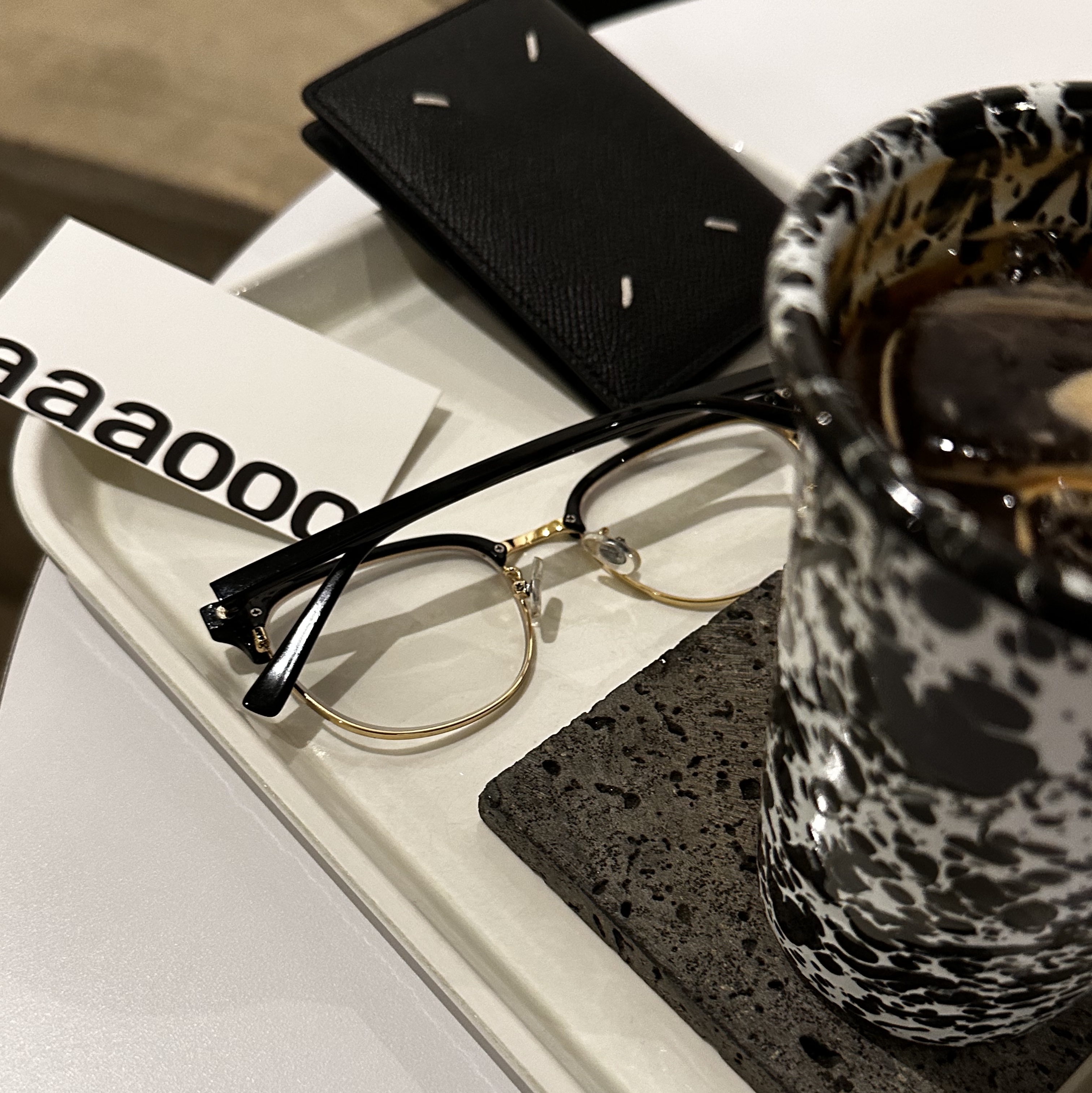 Maison Margiela Leather Bi-Fold Card Holder Black 착용 스타일