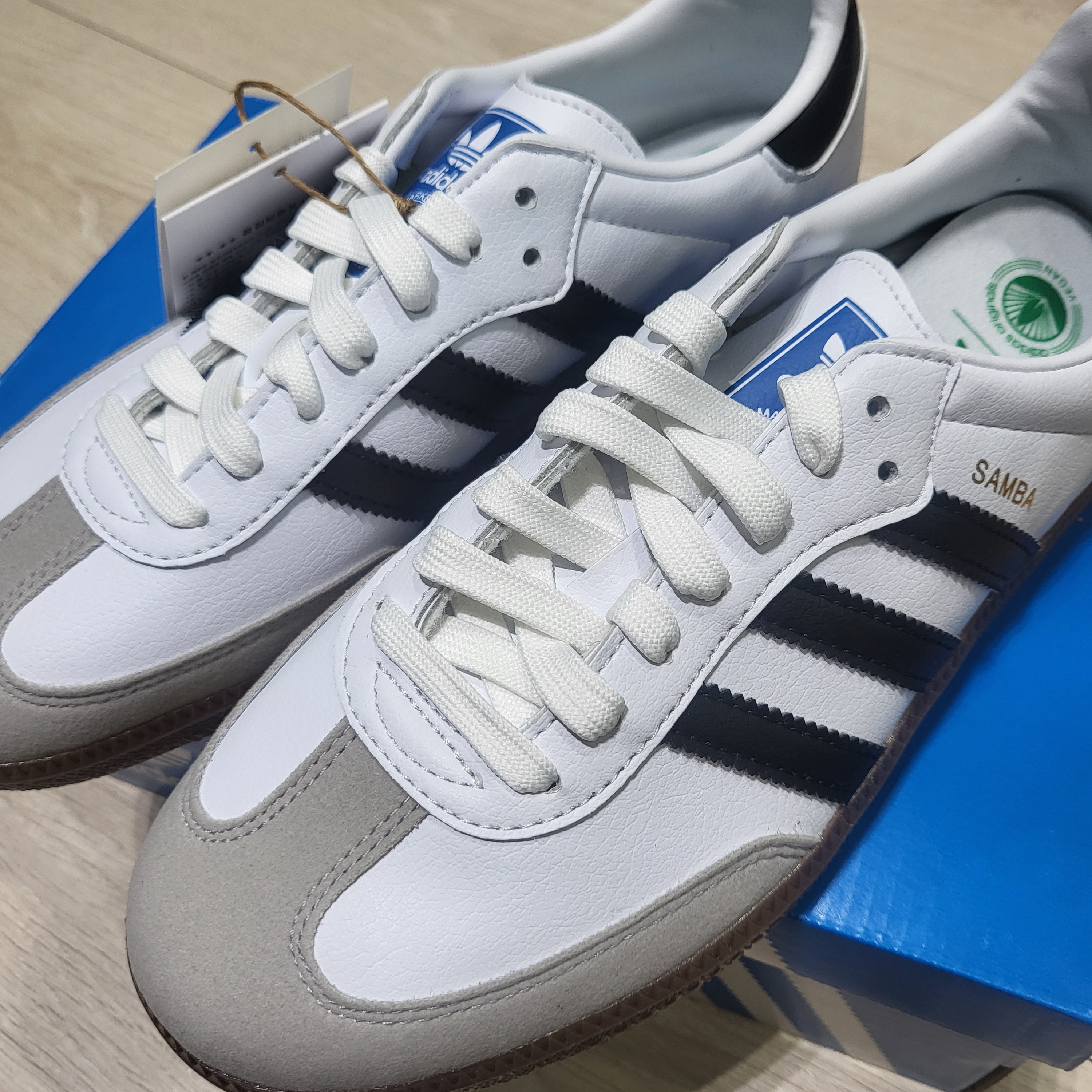 Adidas Samba Vegan White Black 착용 스타일 - 1