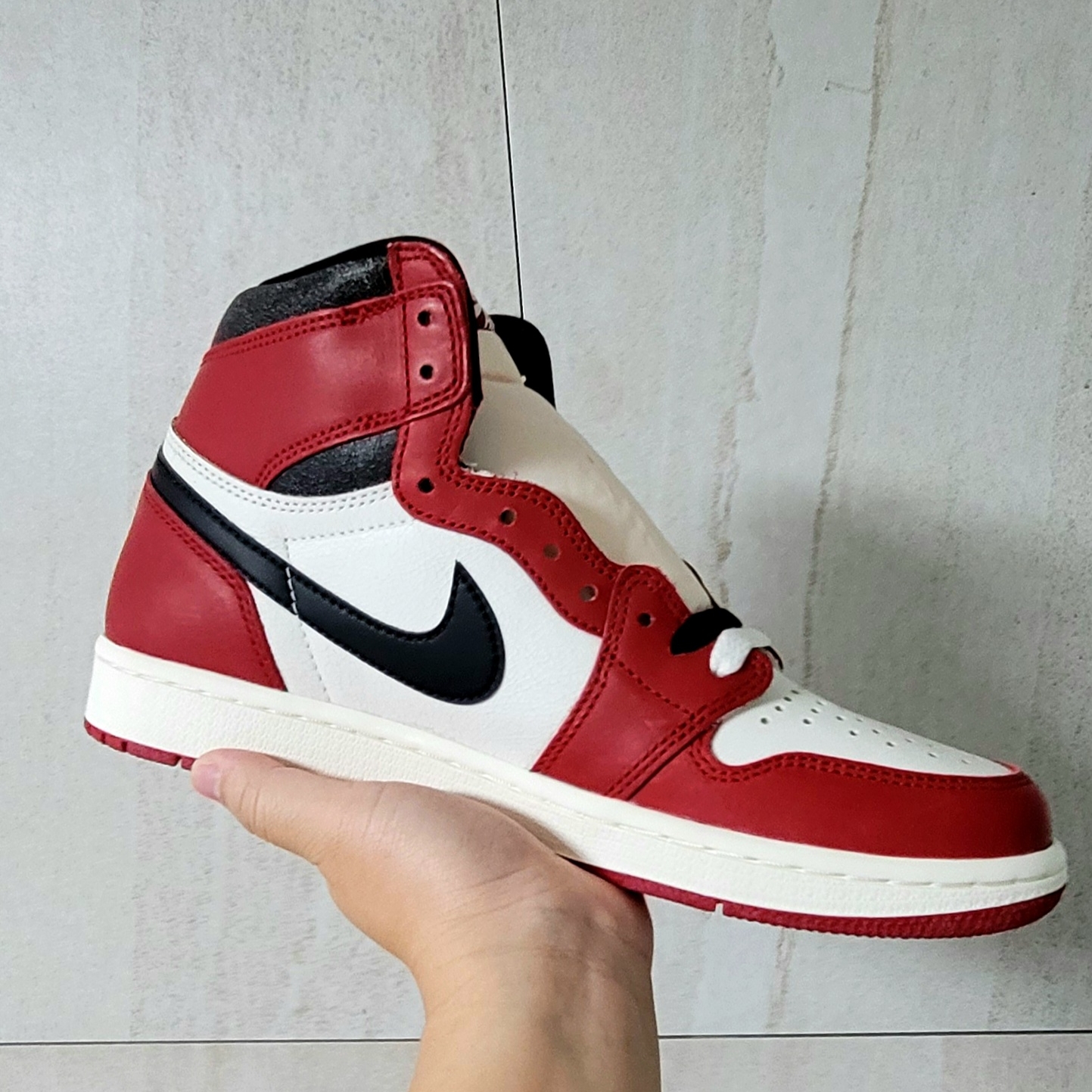 (GS) Jordan 1 Retro High OG Chicago 2022, Jordan 1 Retro High OG Chicago 2022 착용 스타일 - 3