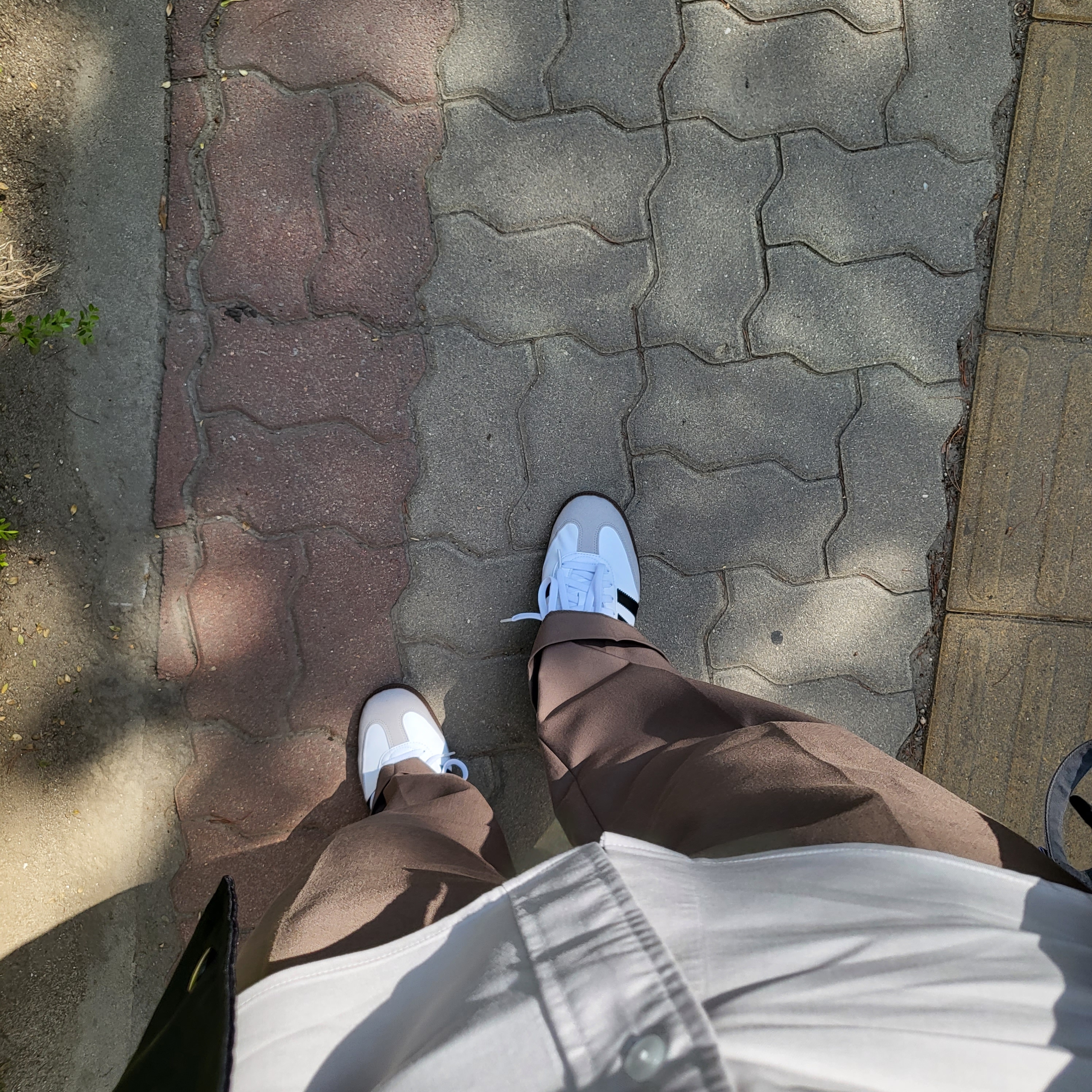 Adidas Samba Vegan White Black 착용 스타일 - 1