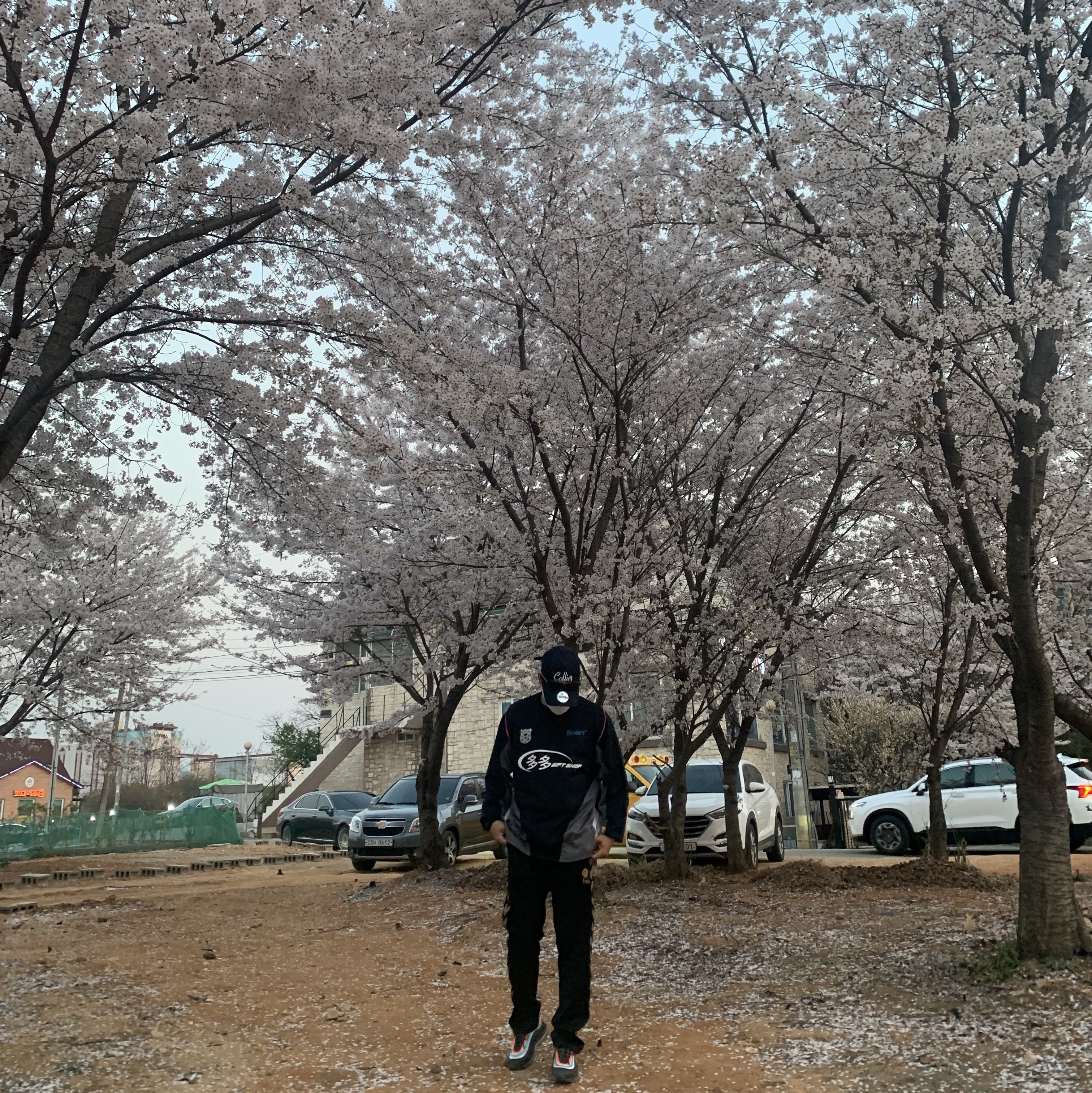 Nike Air Max 97 Neon Seoul, Dada x Better Gift Shop Football Jersey Black 착용 스타일 - 1