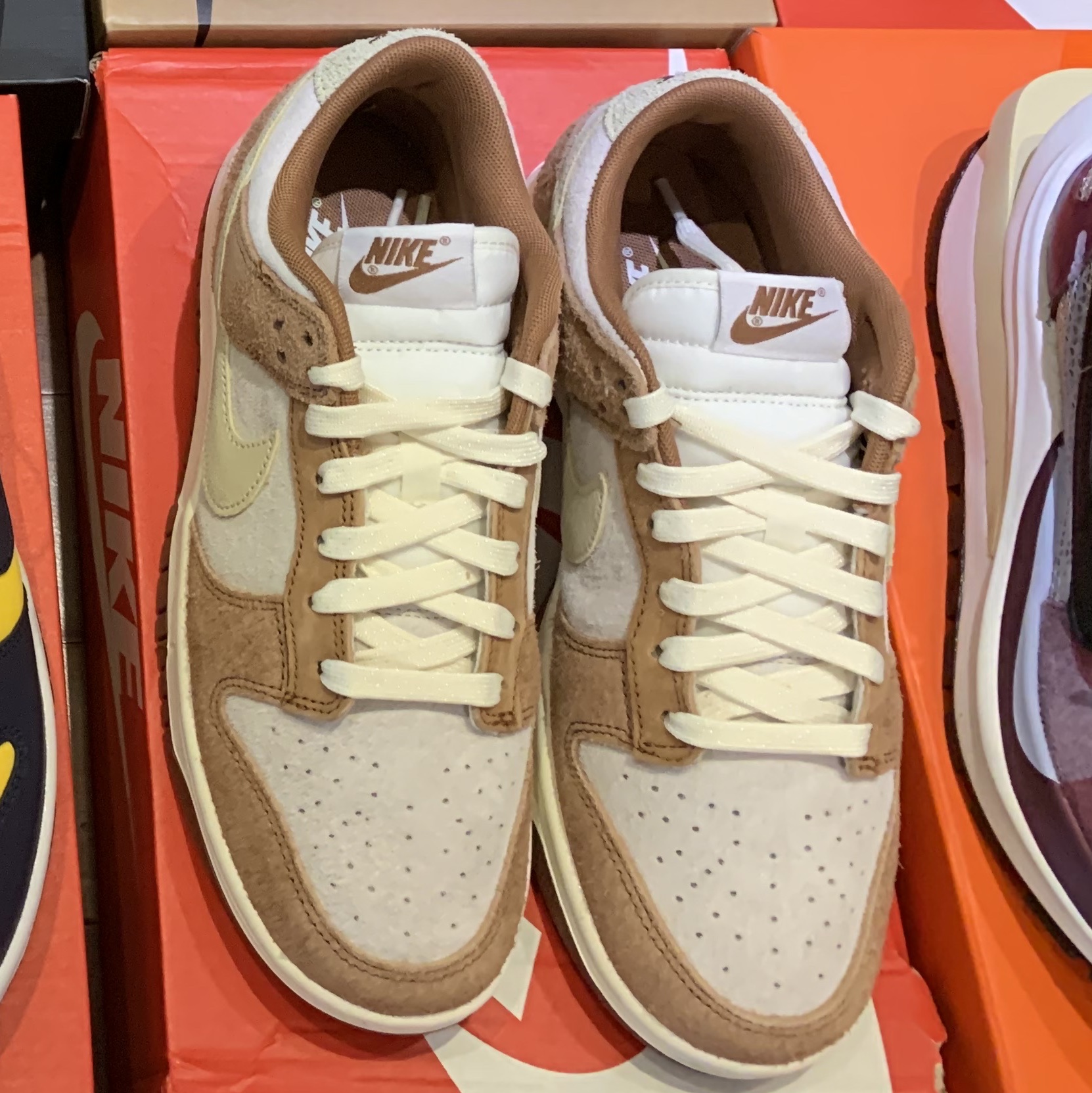 Nike Dunk Low Pro Premium Medium Curry 착용 스타일