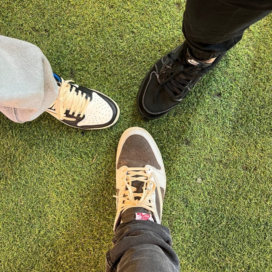 Jordan 1 x Travis Scott x Fragment Retro Low OG SP Military Blue 착용 스타일