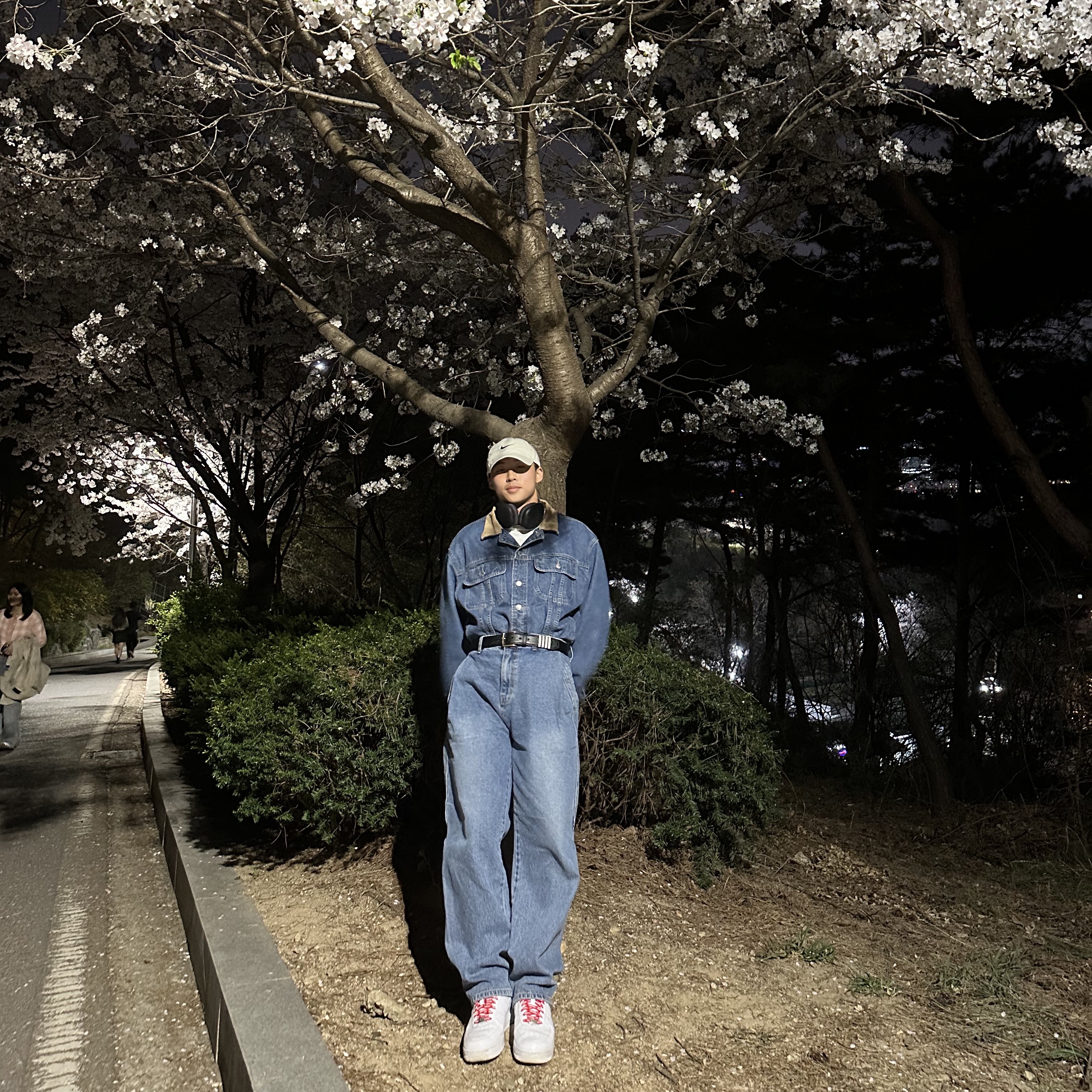 Thom Browne Pebble Grain Leather 4-Bar Applique Classic Belt Black, Nike x Supreme Air Force 1 Low White 착용 스타일 - 2