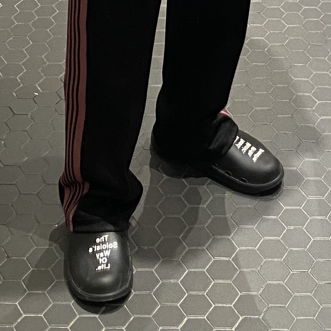 Oofos x Takahiromiyashita The Soloist The Soloist's Way Of Life Clog Black White, Needles Straight Track Pants Poly Smooth Black 착용 스타일