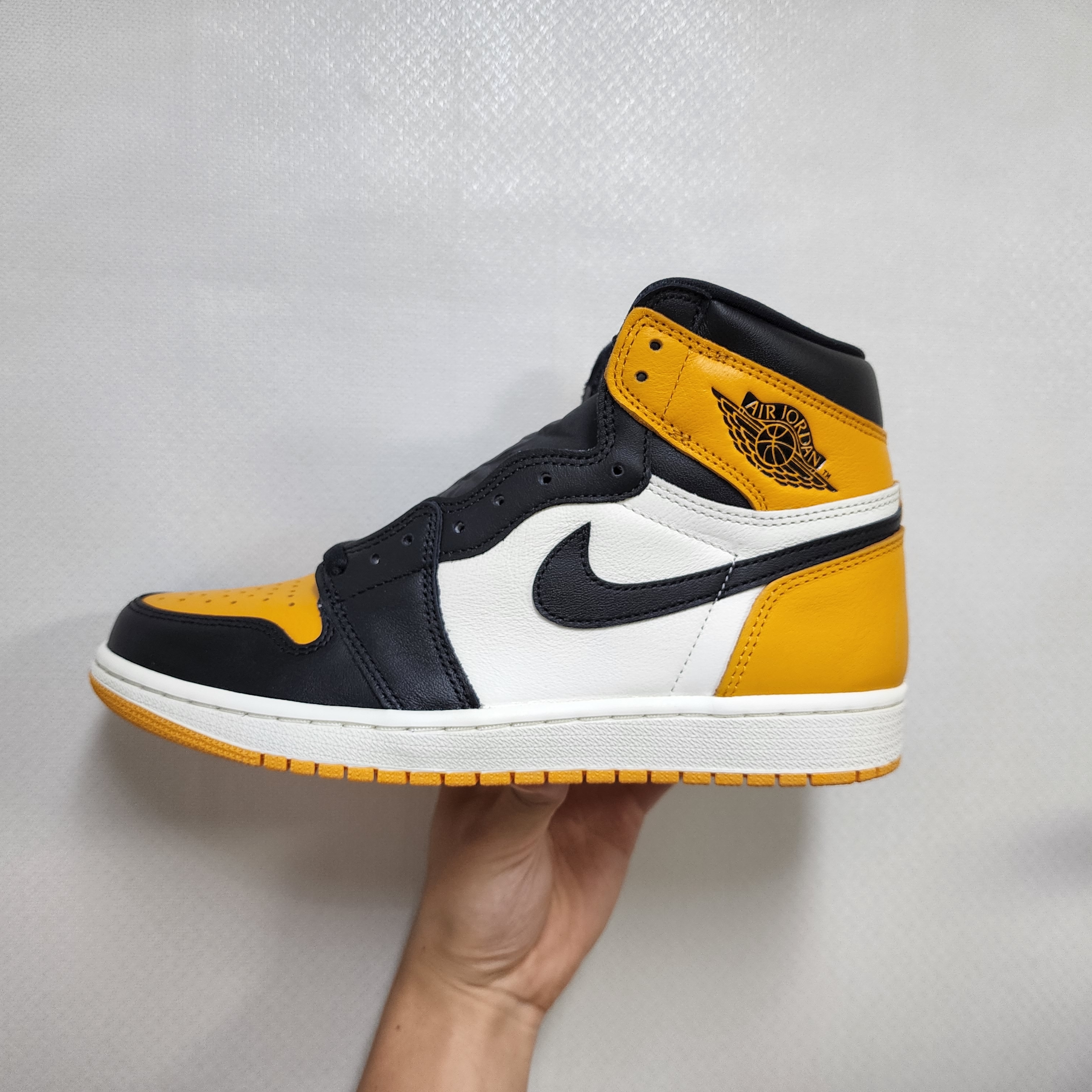 Jordan 1 Retro High OG Taxi 착용 스타일