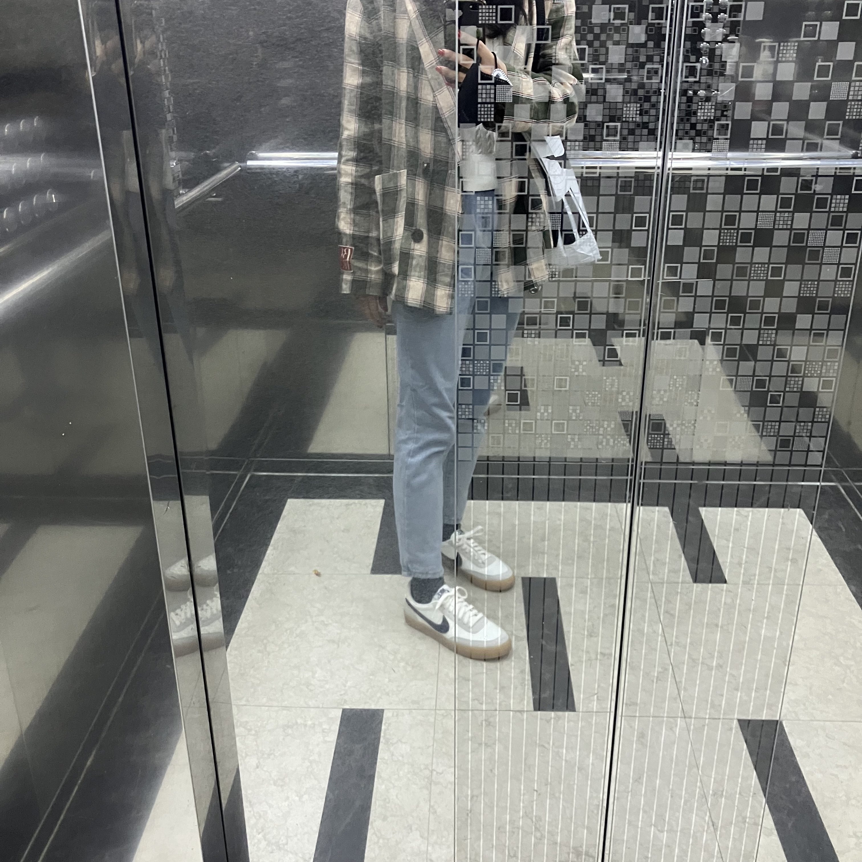 Nike x J.Crew Killshot 2 Sail Midnight Navy 착용 스타일 - 1