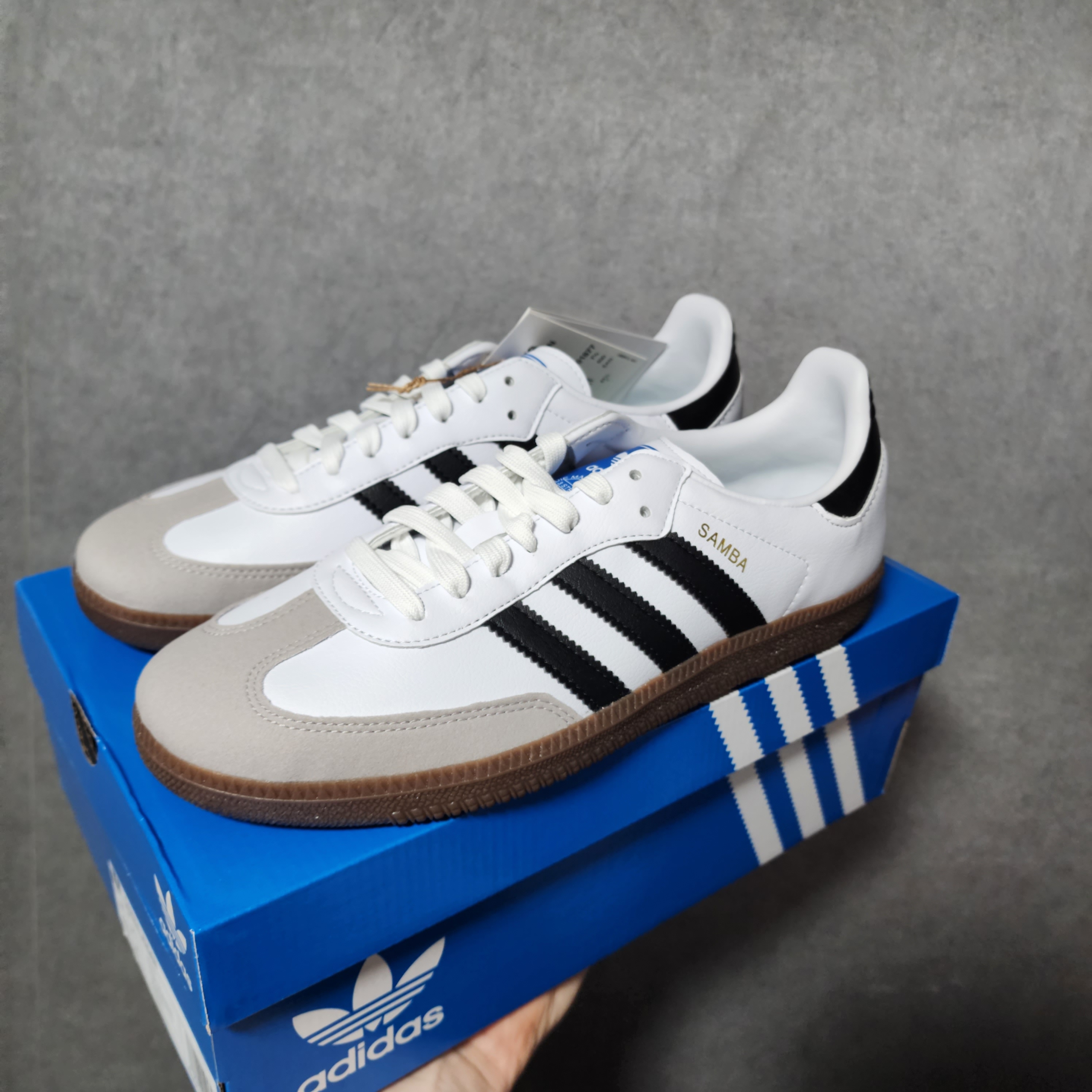 Adidas Samba Vegan White Black 착용 스타일