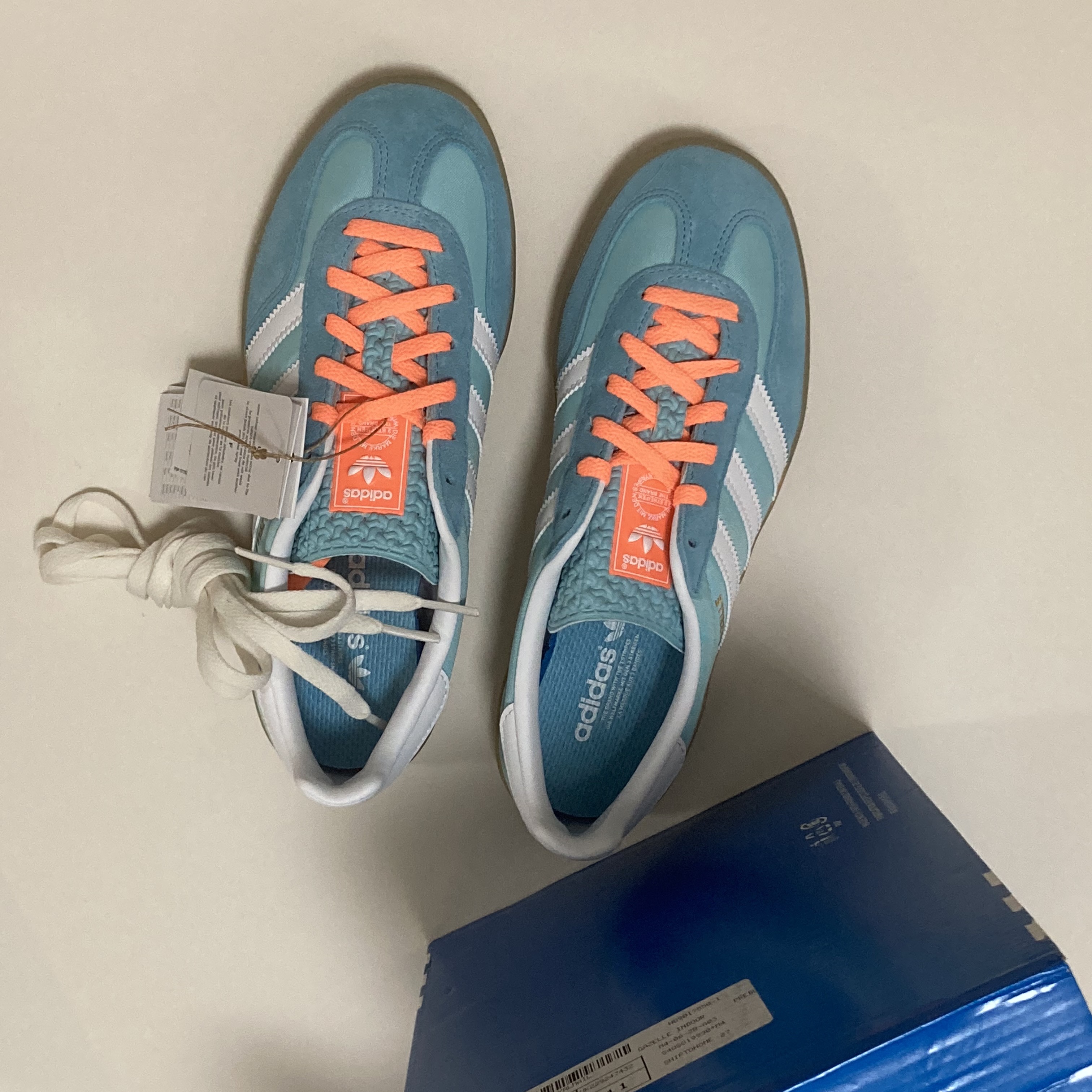 Adidas Gazelle Indoor Preloved Blue White 착용 스타일