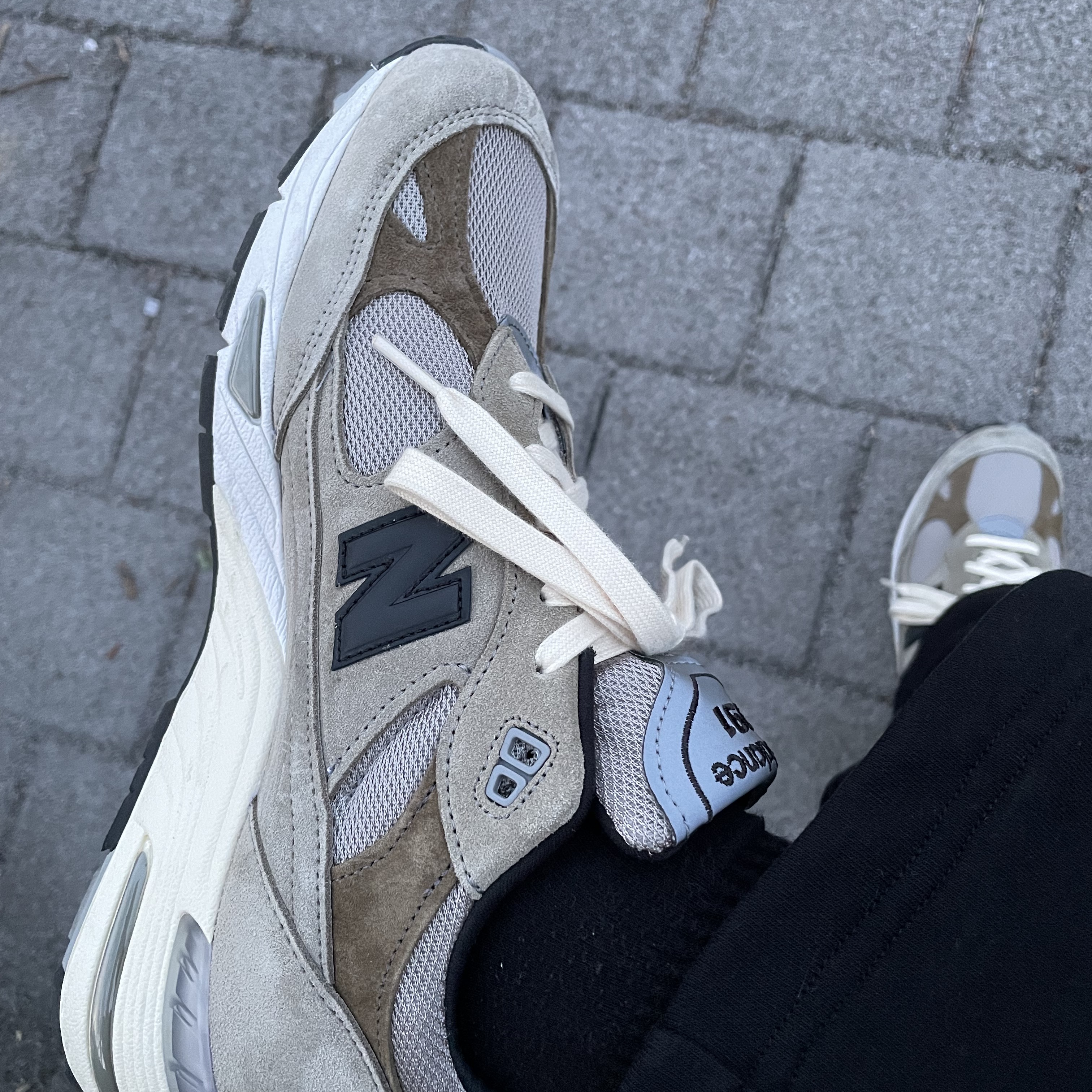 New Balance x JJJJound 991 Made in UK Grey 착용 스타일 - 2