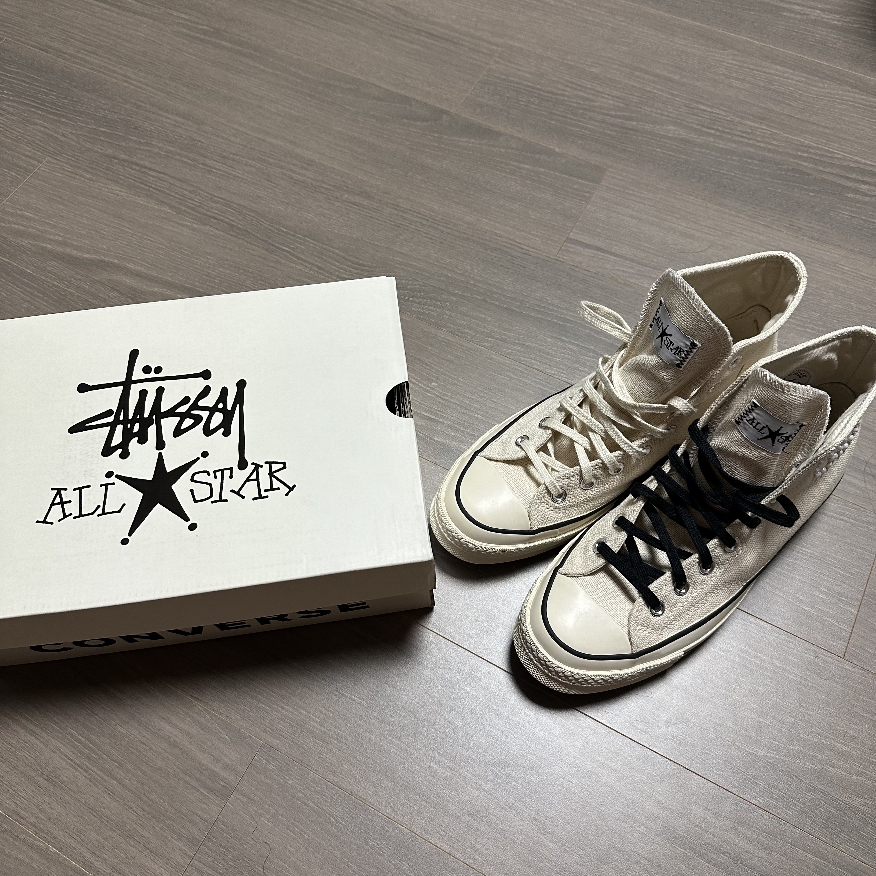 Converse x Stussy Chuck 70 High Natural Ivory 착용 스타일 - 5