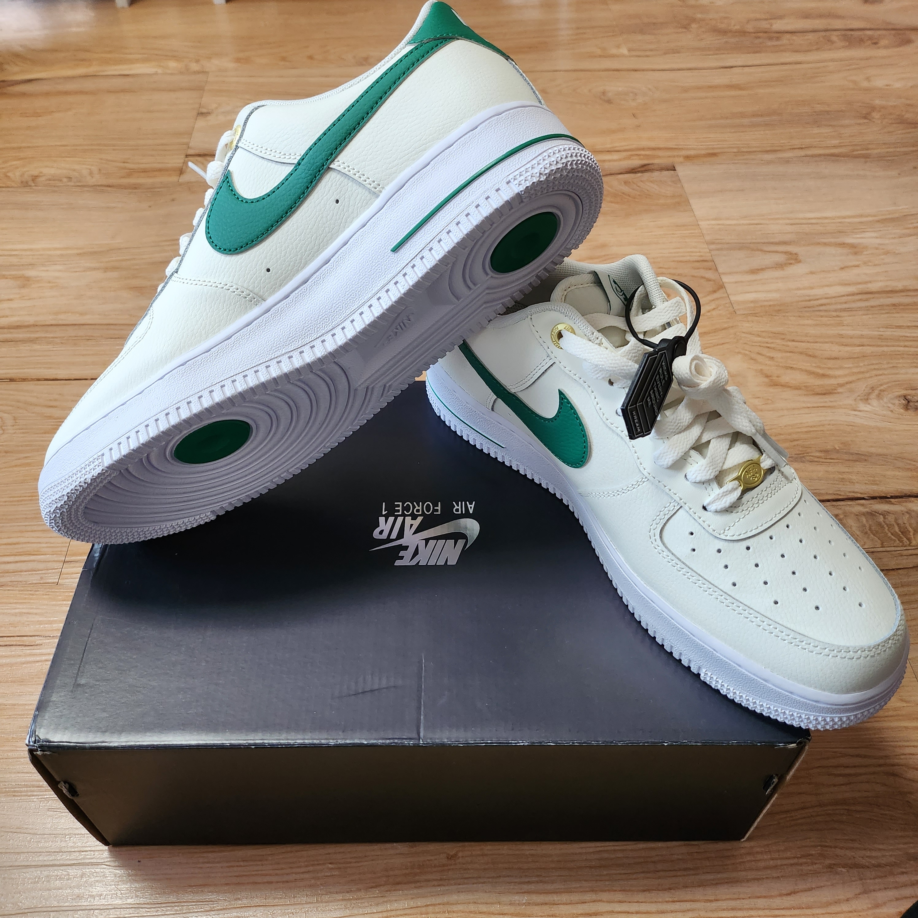 Nike Air Force 1 '07 LV8 40th Anniversary Join Forces Sail Malachite 착용 스타일