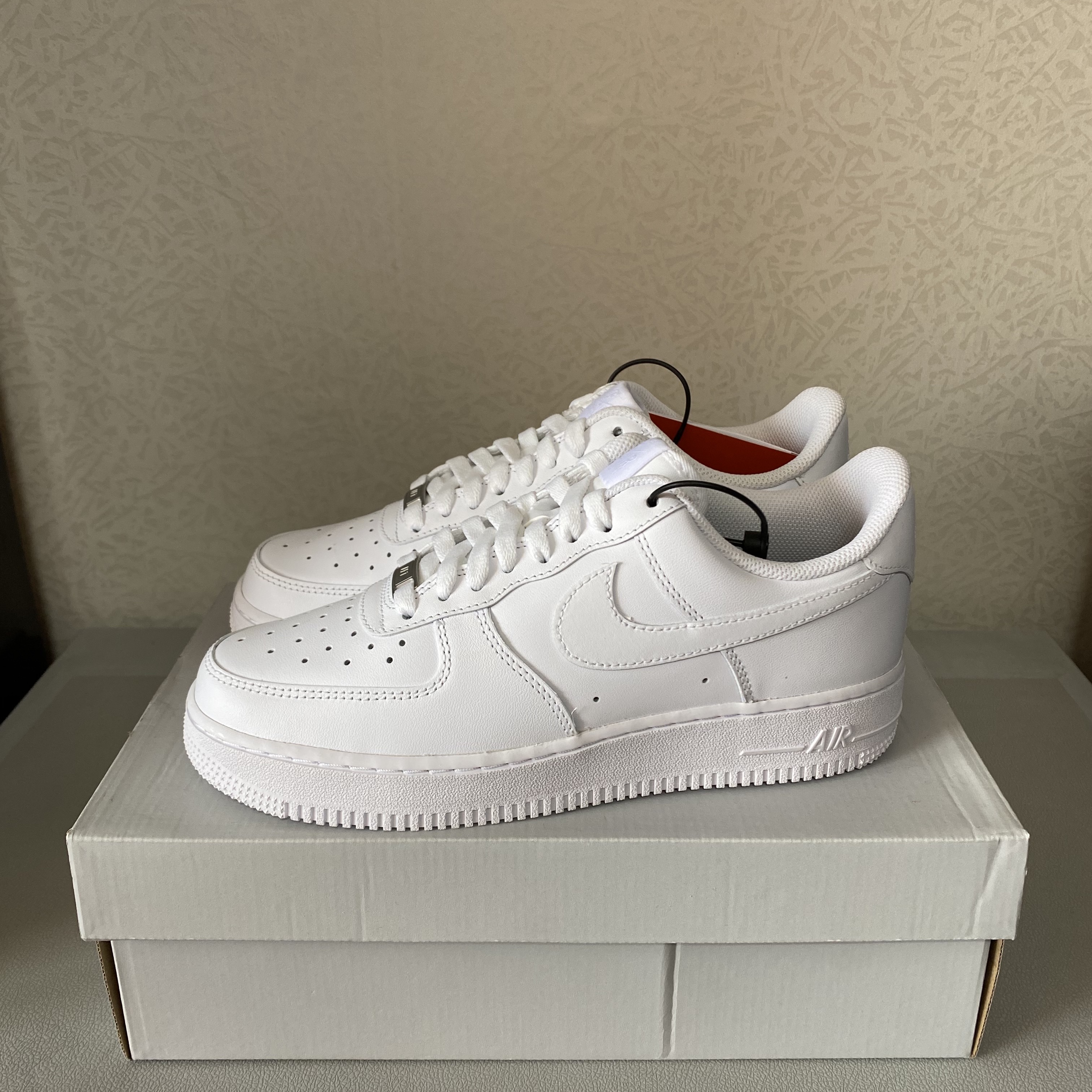 Nike Air Force 1 '07 Low White 착용 스타일