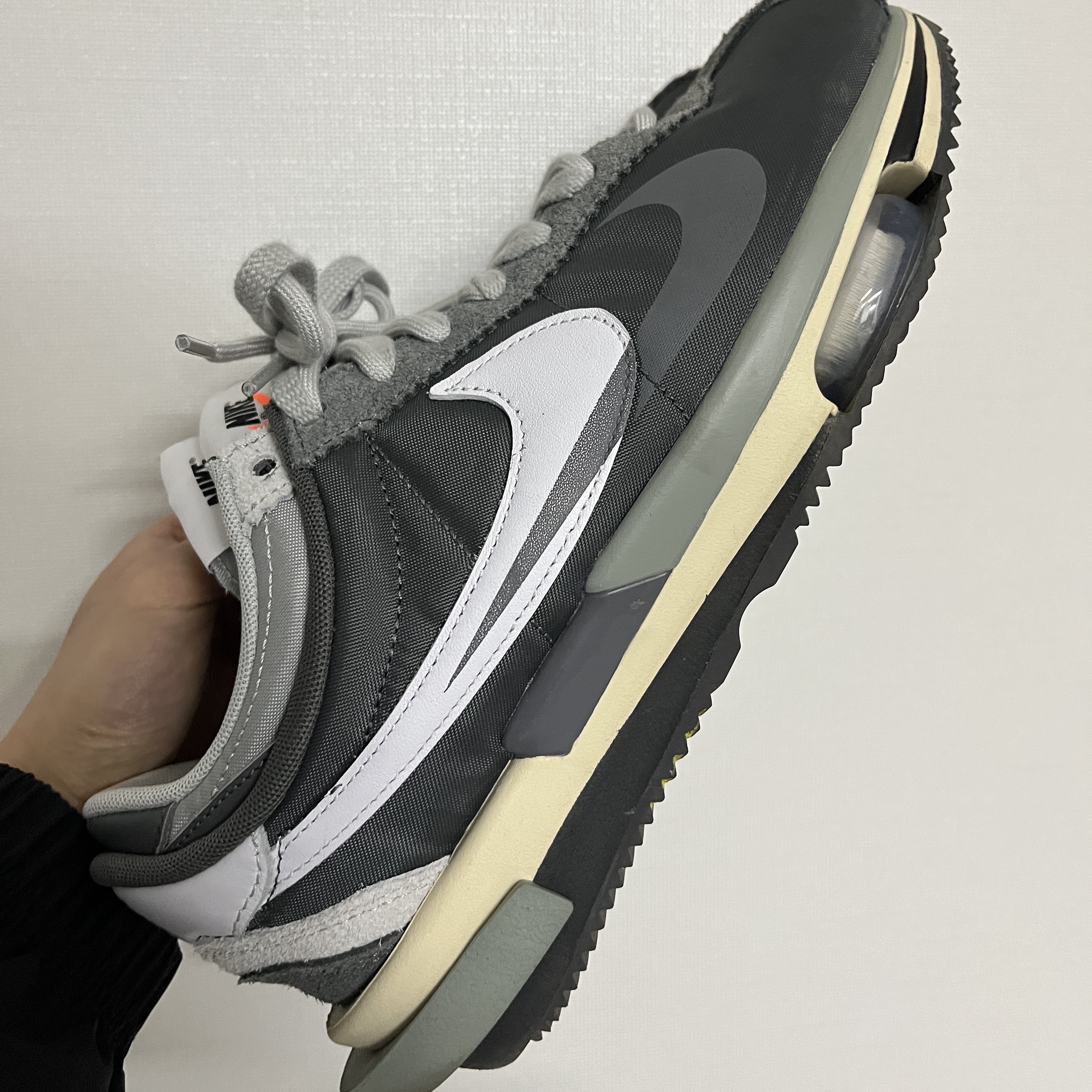 Nike x Sacai Zoom Cortez SP Iron Grey 착용 스타일