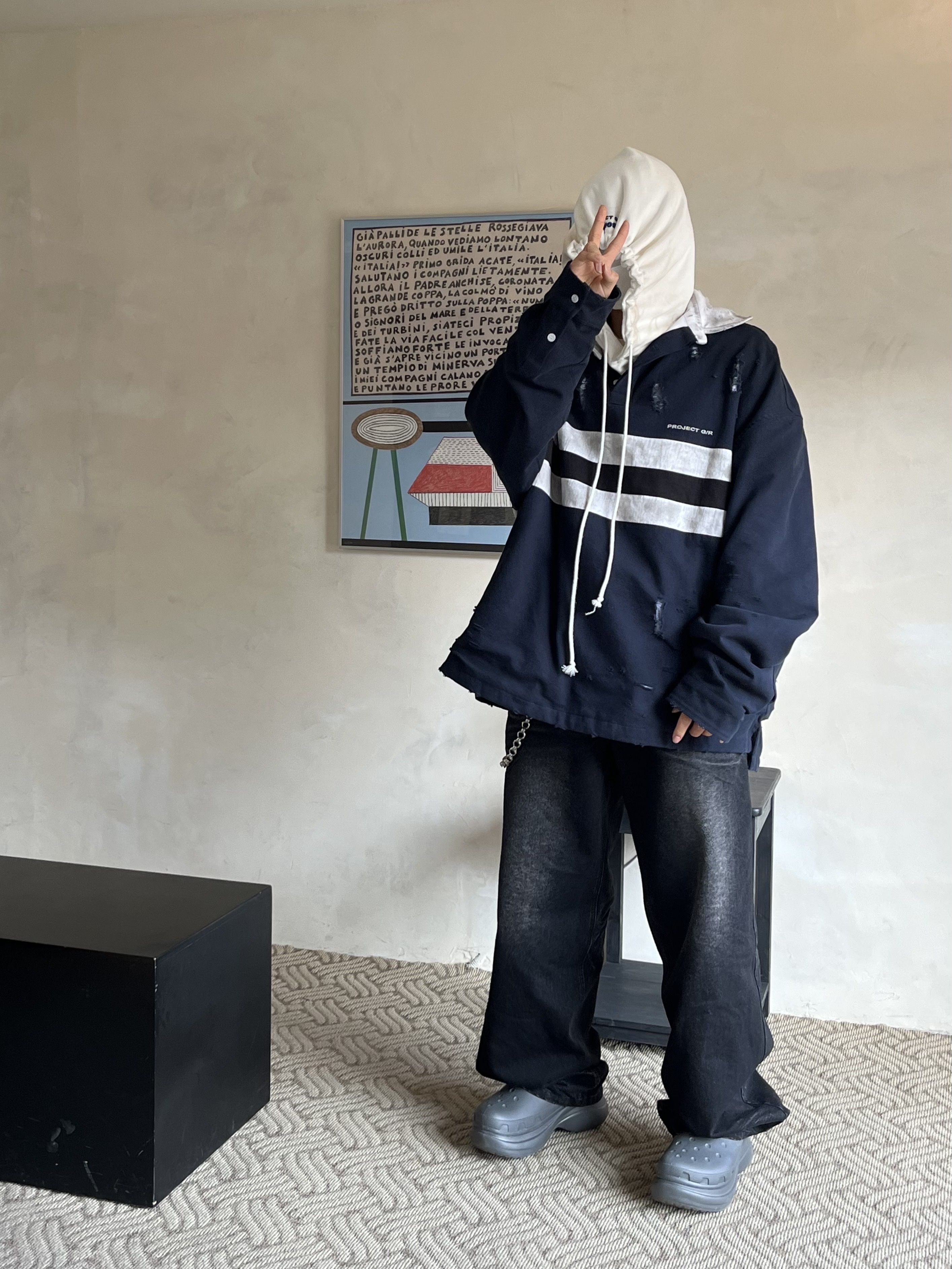 Project G/R Bullied Polo Shirts Navy, Project G/R x Atmos Etiquette Lesson Vintage Washed Hoodie White 착용 스타일 - 3