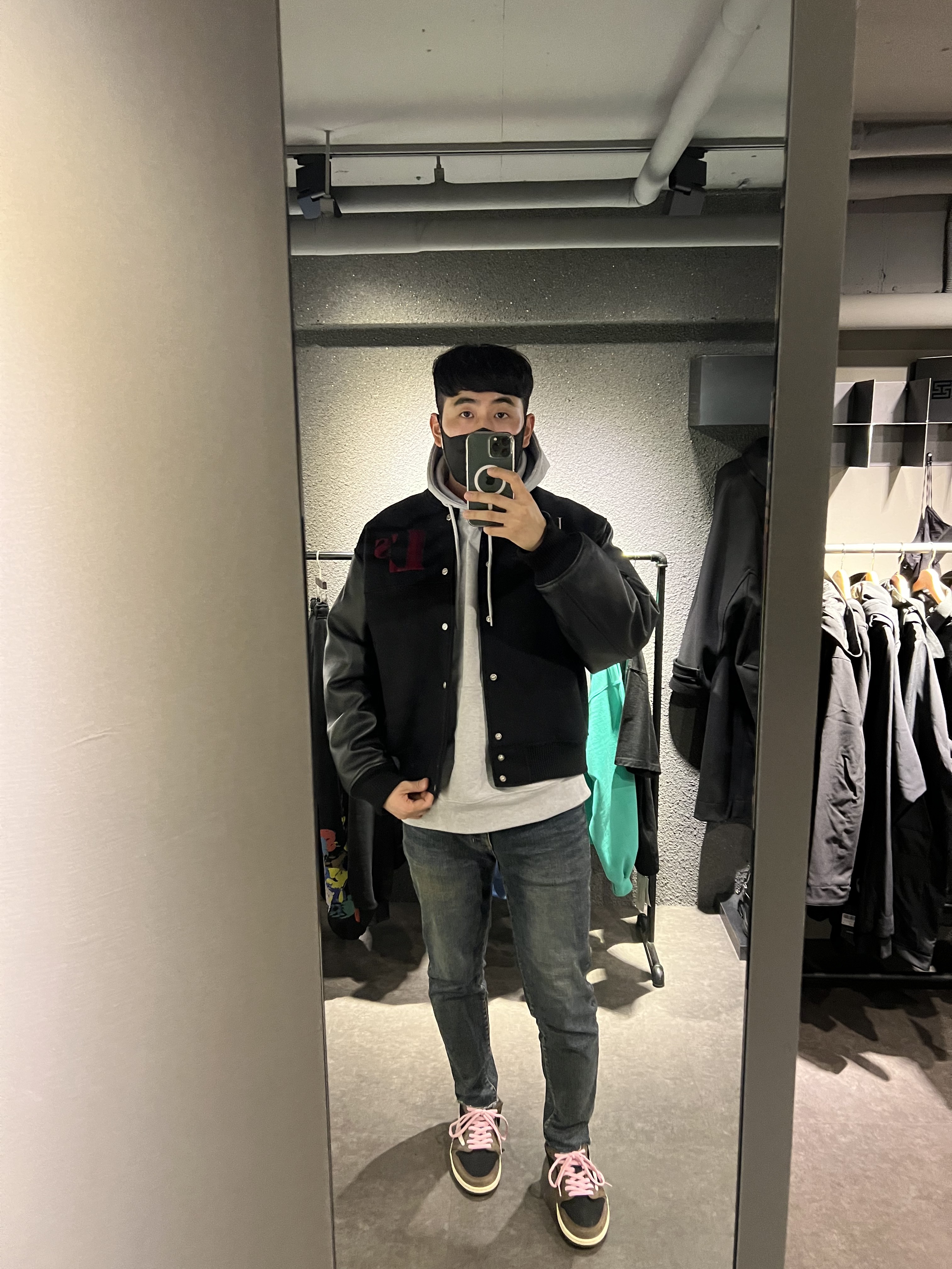 Palace Tri-Lenticular Hood Grey Marl - 22FW, Jordan 1 x Travis Scott Retro Low OG SP Mocha 착용 스타일