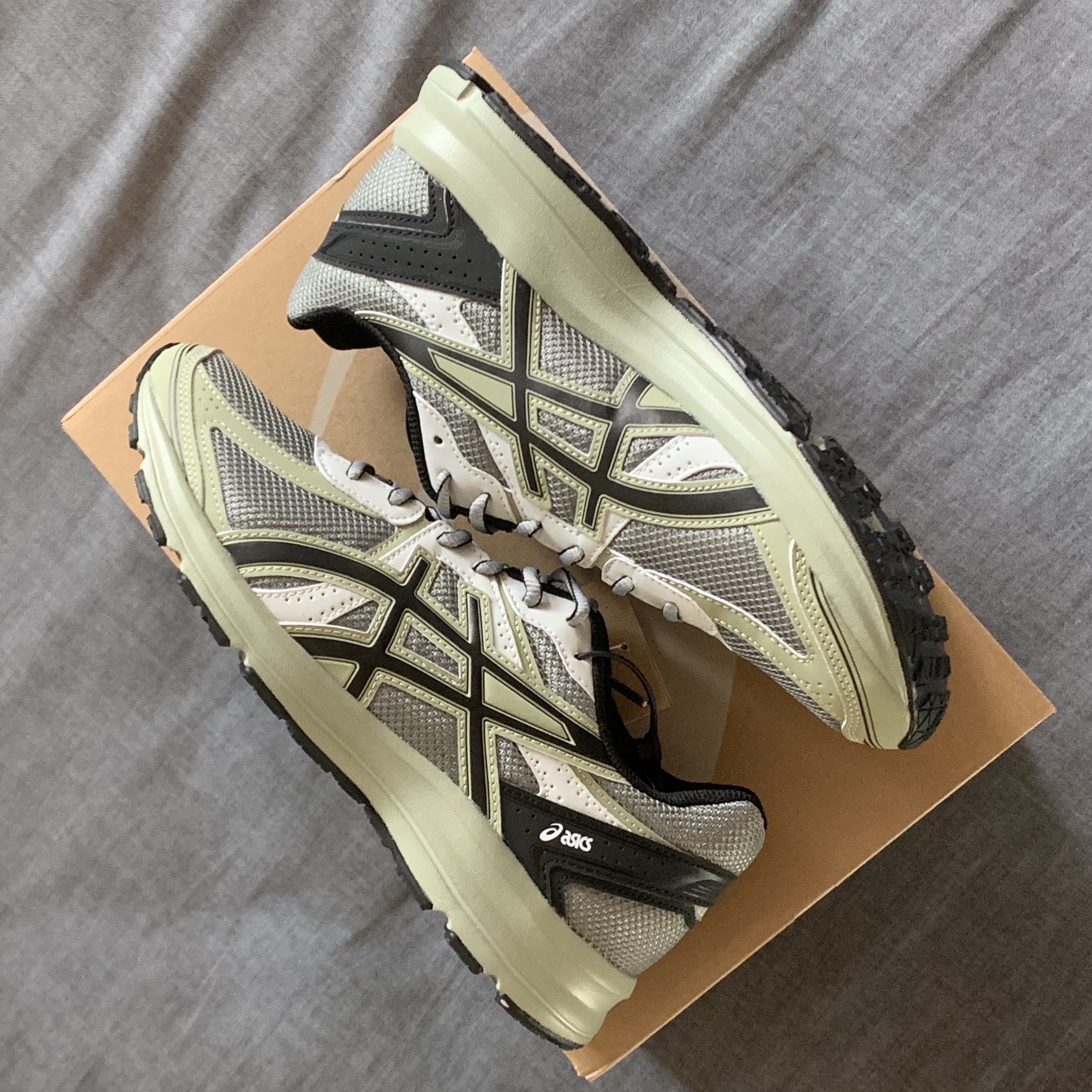 Asics Jog 100 S Sheet Rock - 2E Wide 착용 스타일 - 3