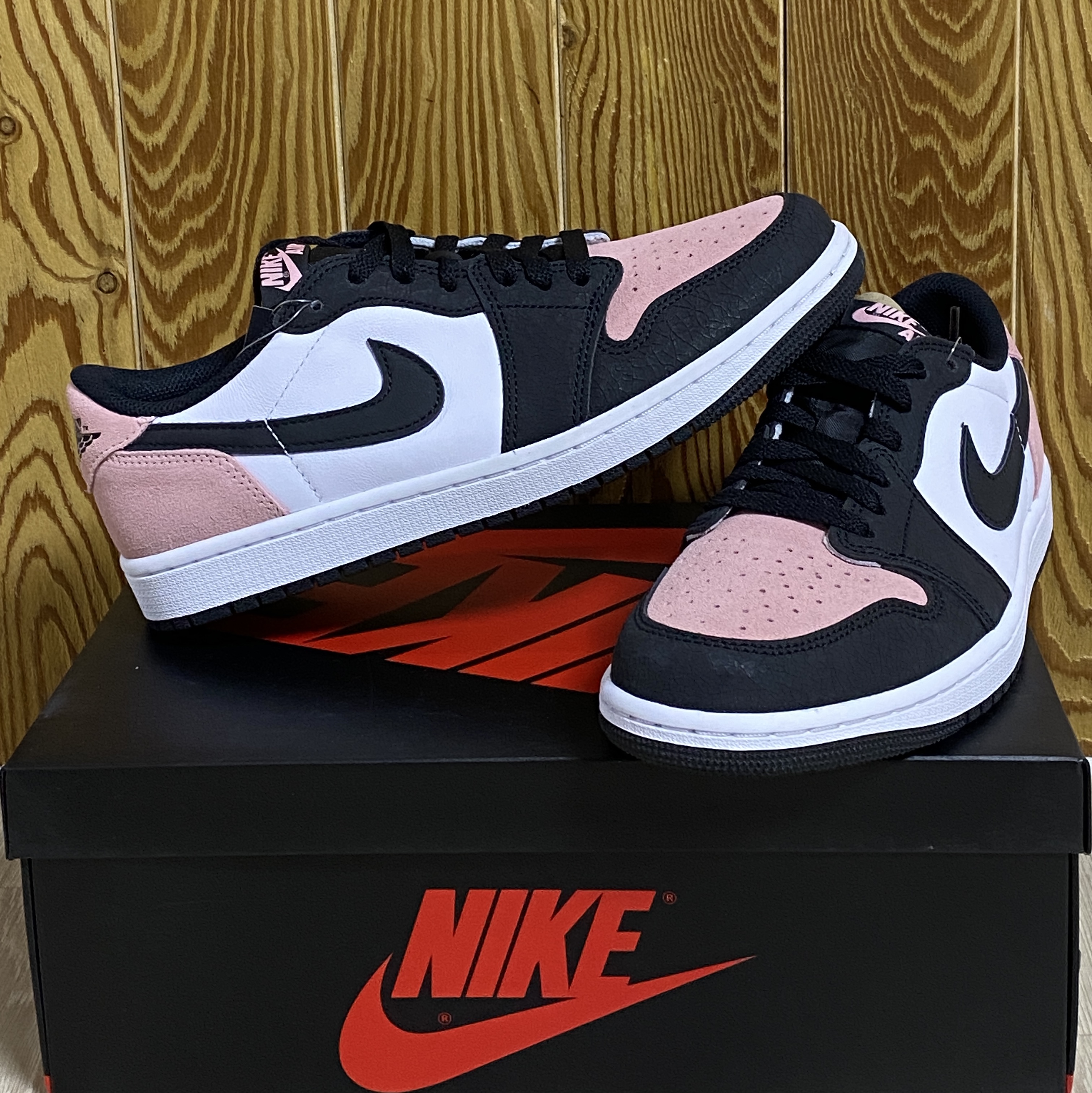 Jordan 1 Retro Low OG Bleached Coral 착용 스타일