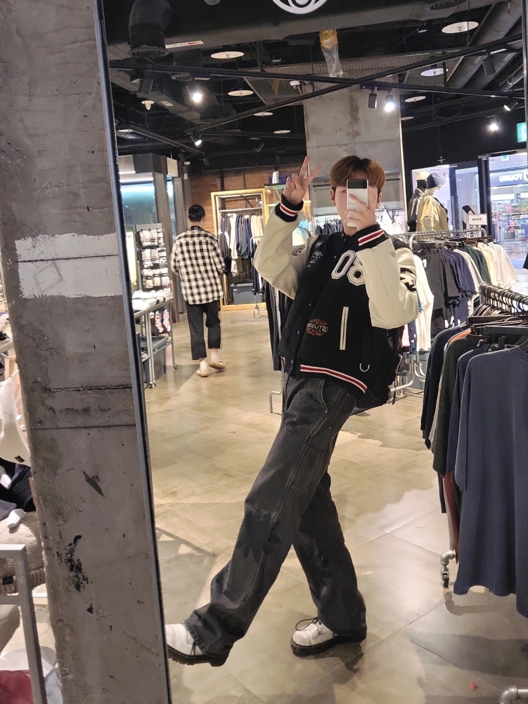 Stussy x Our Legacy x Denim Tears TTL Varsity Jacket Black, Stussy x Our Legacy x Denim Tears TTL Denim Jacket White 착용 스타일 - 1