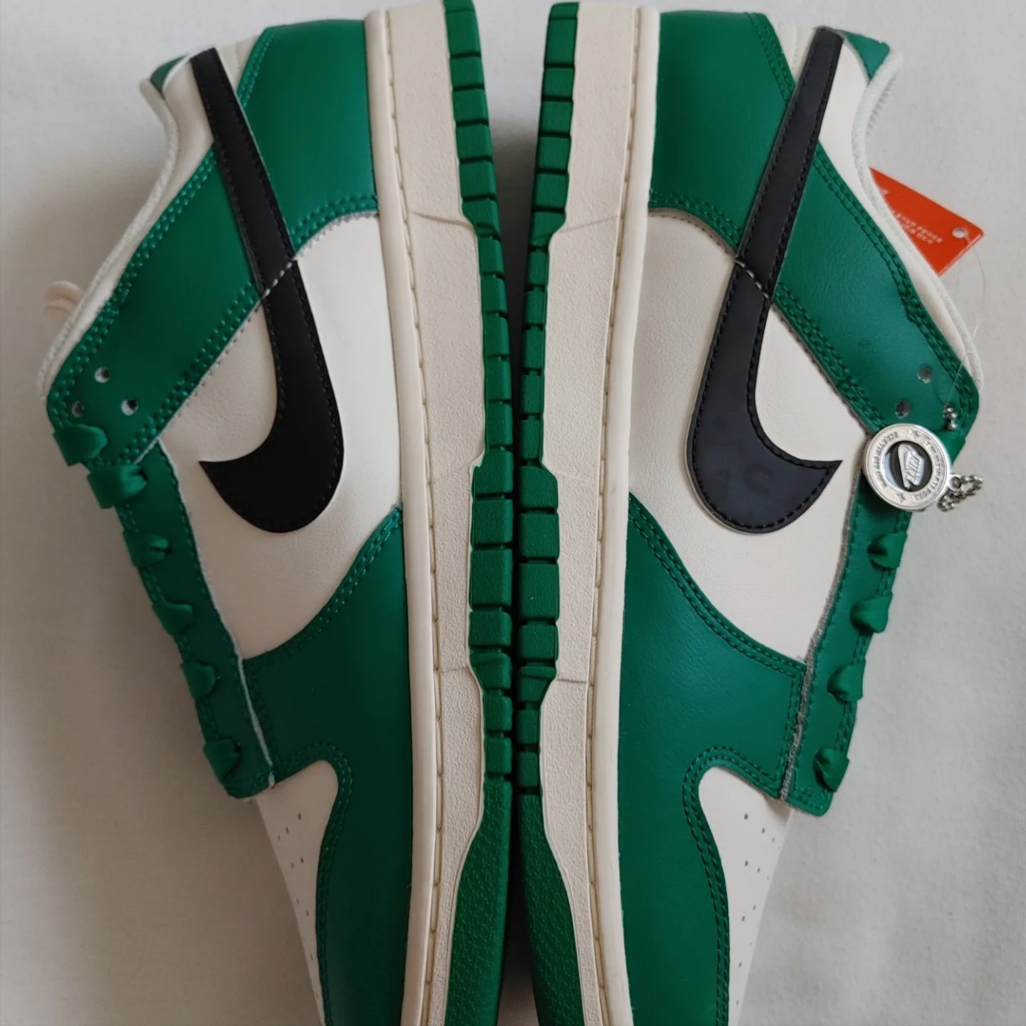 Nike Dunk Low Retro SE Jackpot Malachite 착용 스타일