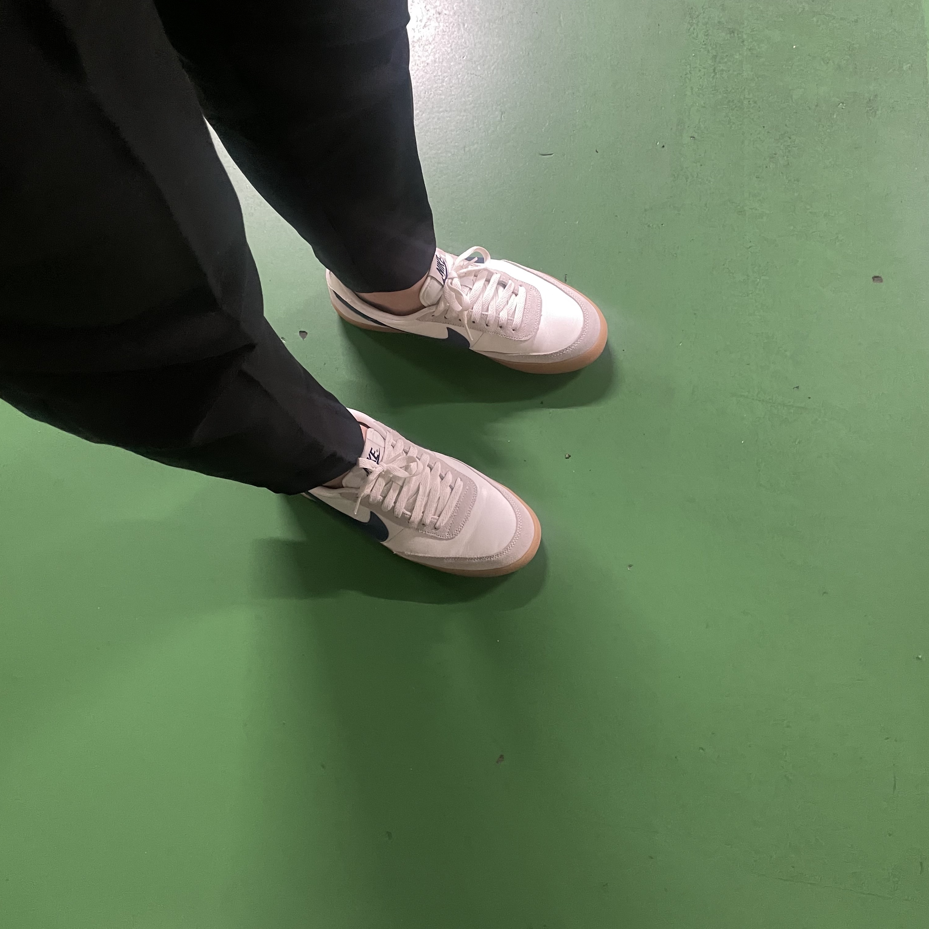 Nike x J.Crew Killshot 2 Sail Midnight Navy 착용 스타일