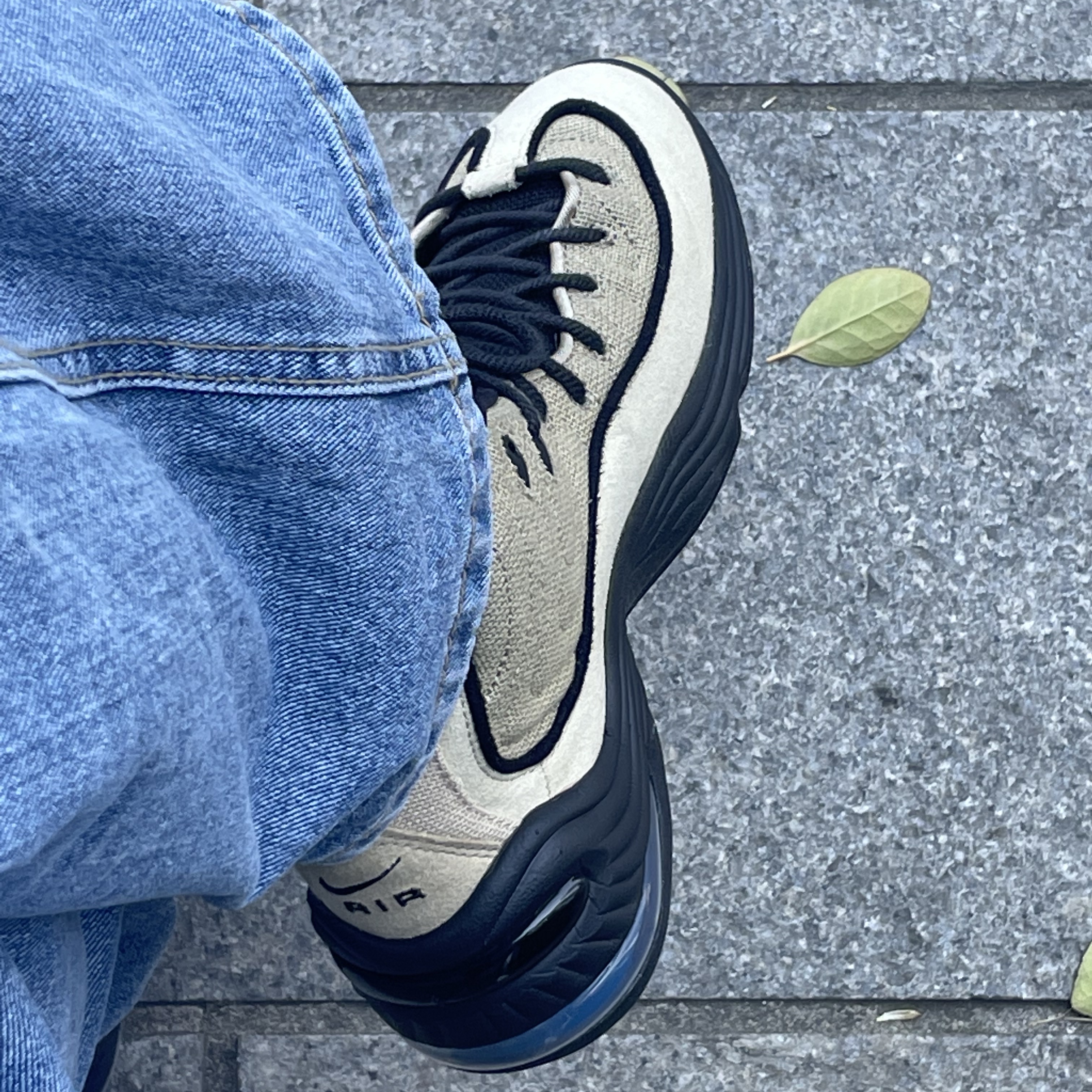 Nike x Stussy Air Penny II Rattan and Limestone 착용 스타일