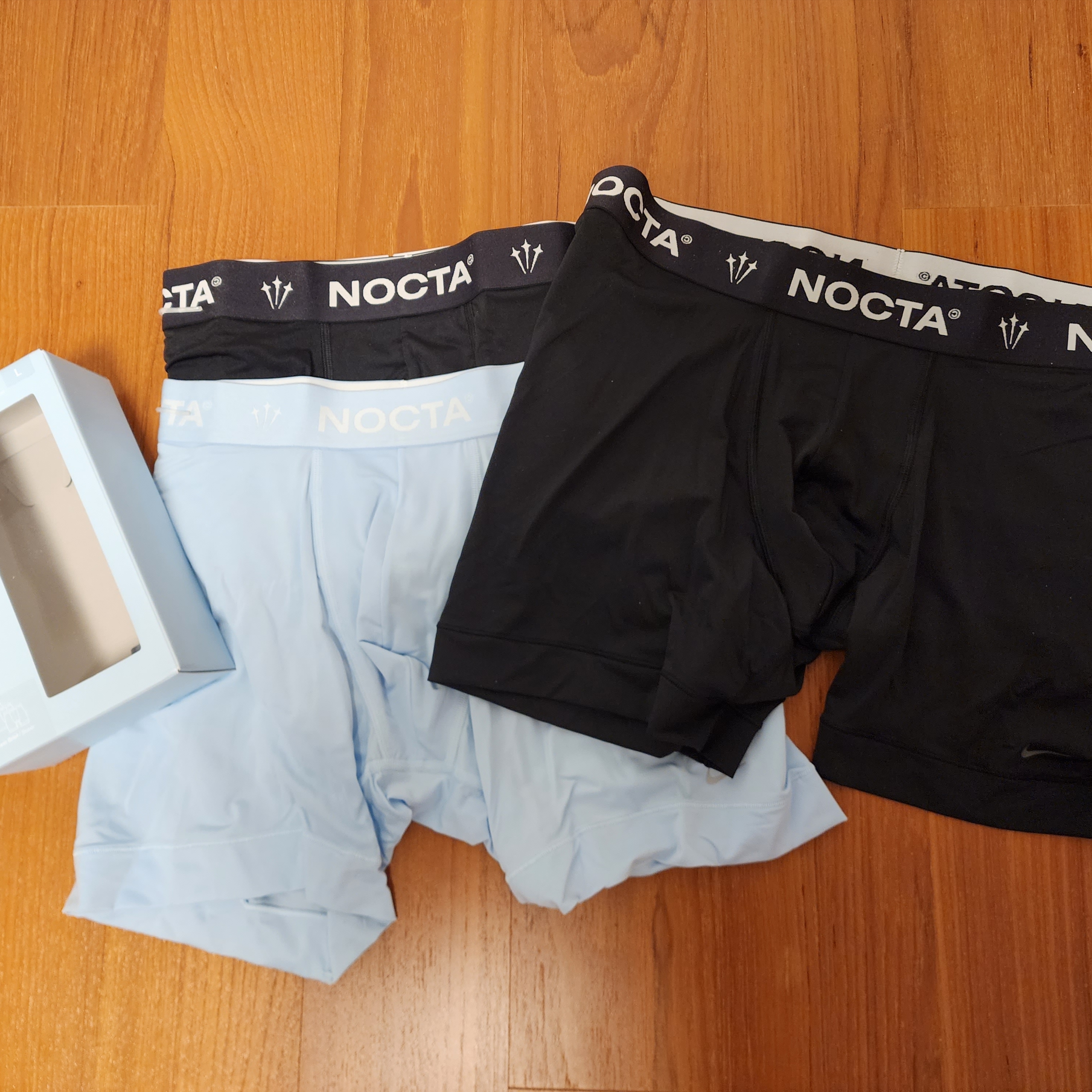Nike x Drake Nocta Boxer Briefs Black Cobalt Tint (3 Pack) 착용 스타일