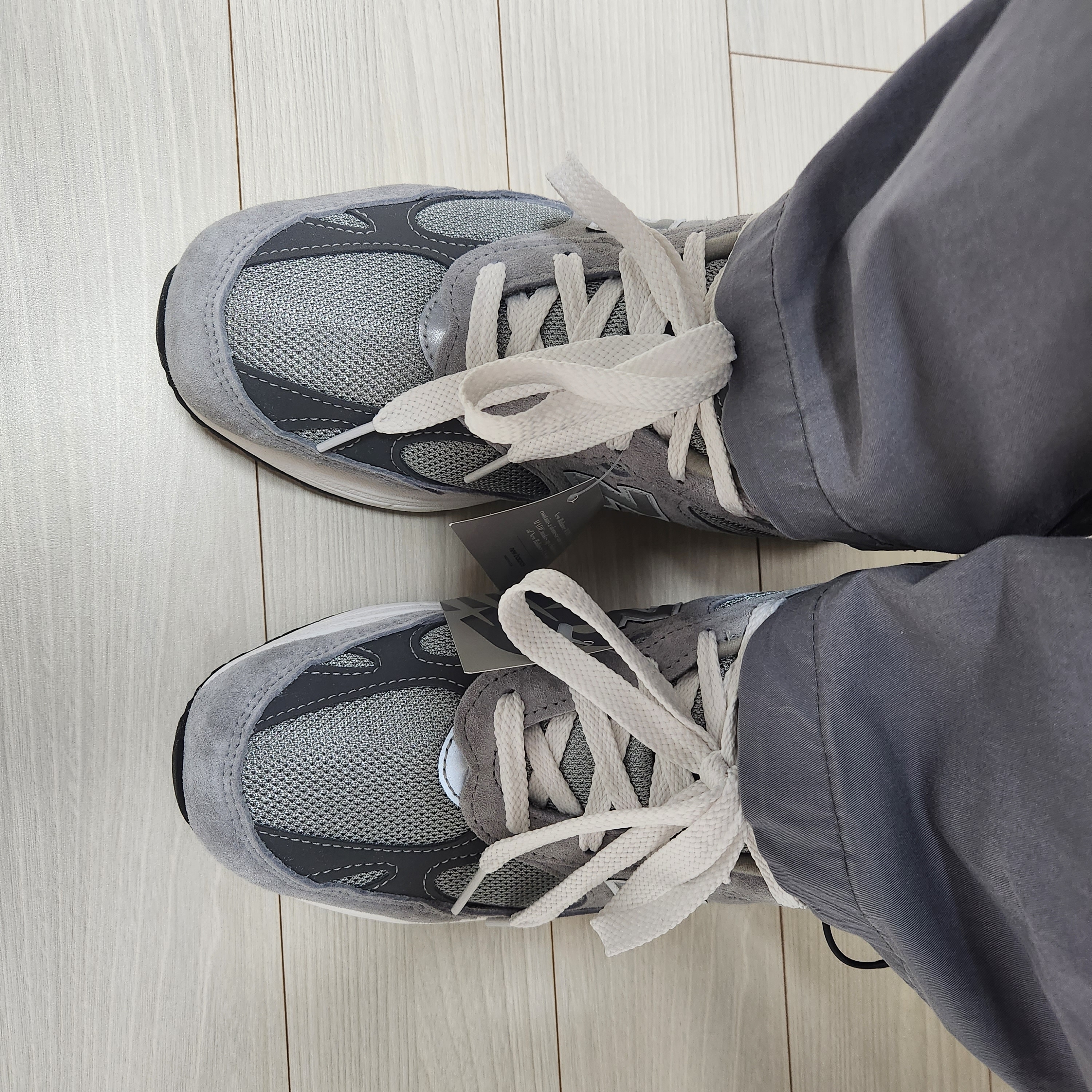(W) New Balance 993 Made in USA Grey - B Standard 착용 스타일 - 2