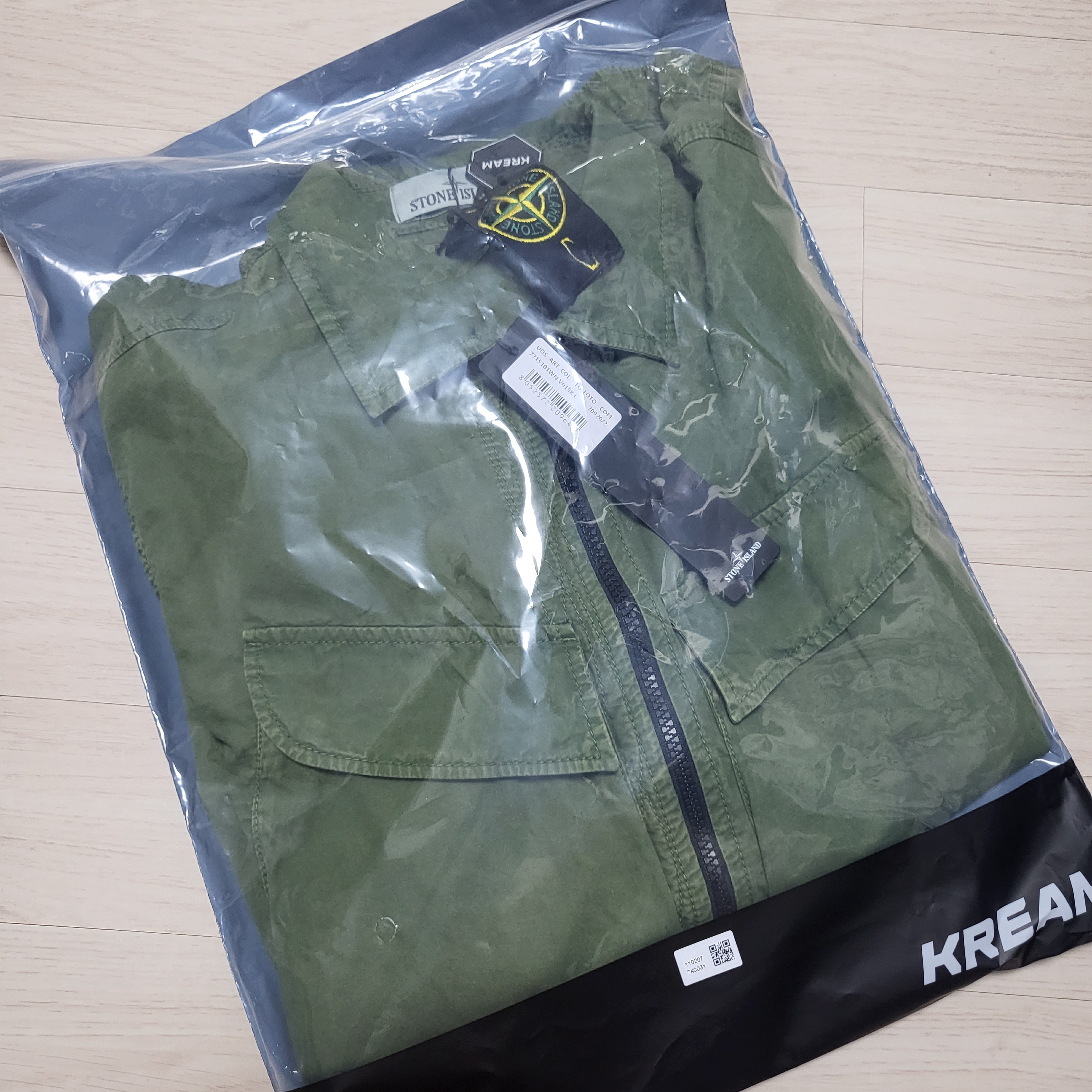 Stone Island 101WN Brushed Cotton Canvas T.CO+OLD Overshirt Olive Green - 22FW 착용 스타일 - 1