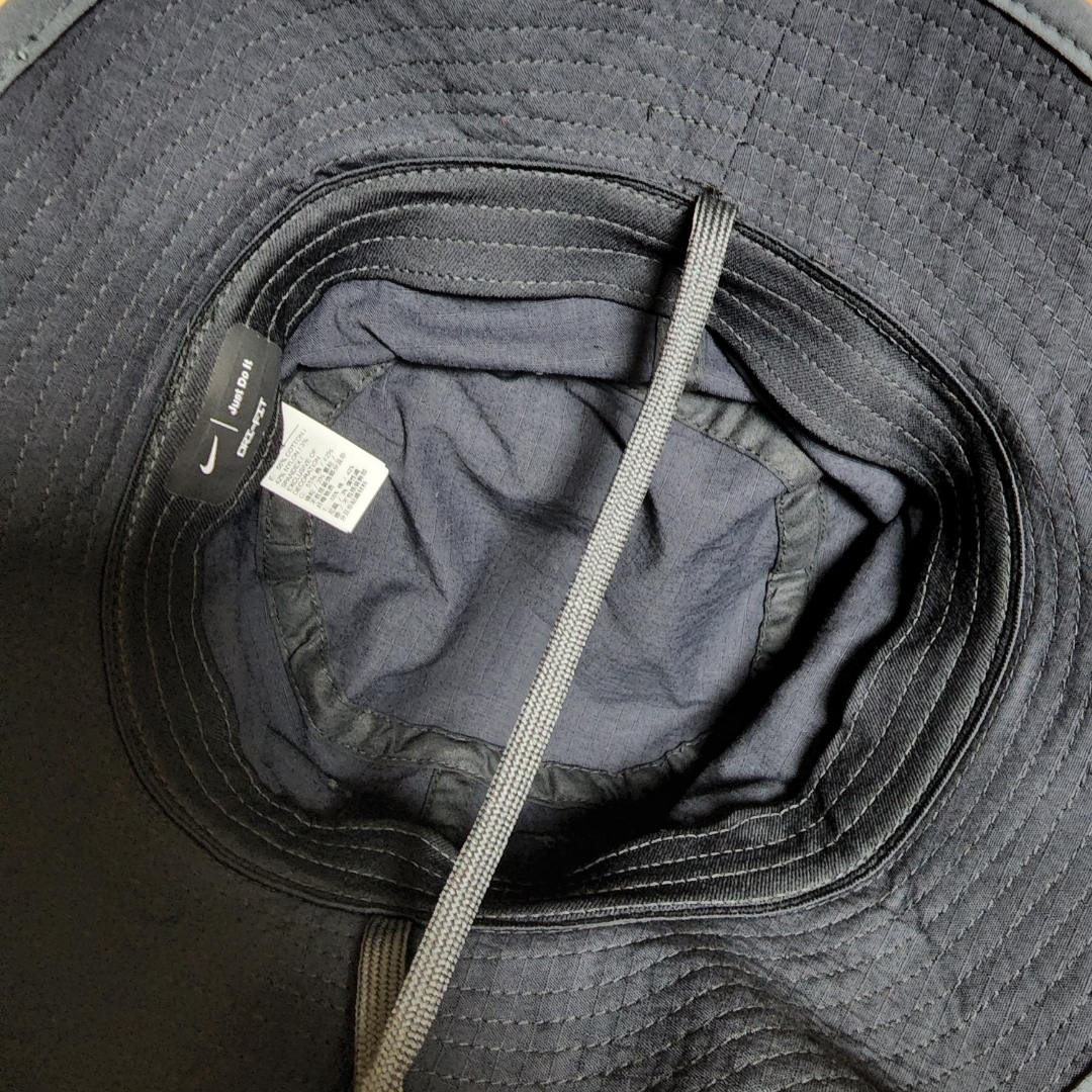 Nike Boonie Bucket Hat Black 착용 스타일 - 3