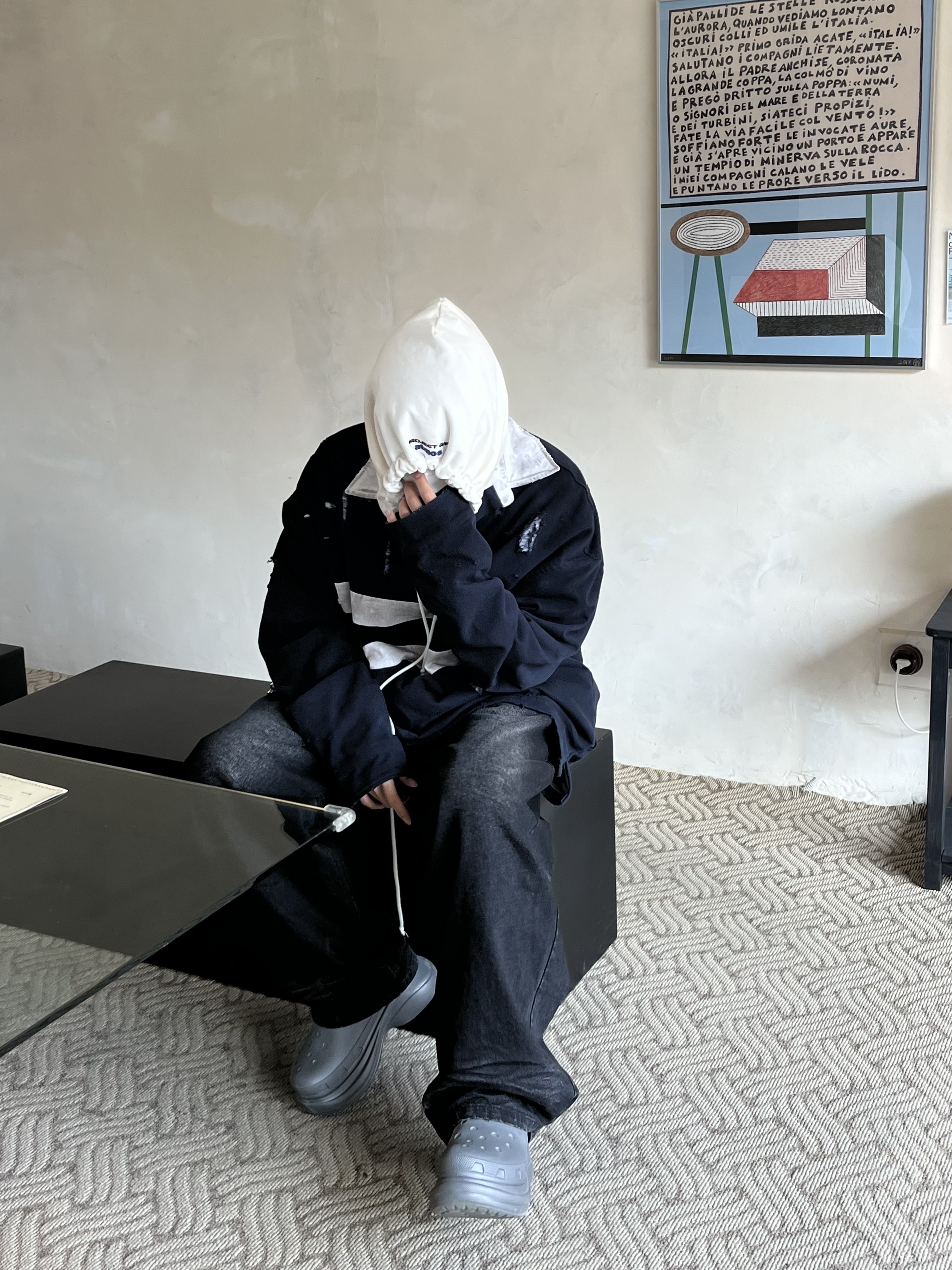 Project G/R Bullied Polo Shirts Navy, Project G/R x Atmos Etiquette Lesson Vintage Washed Hoodie White 착용 스타일 - 2