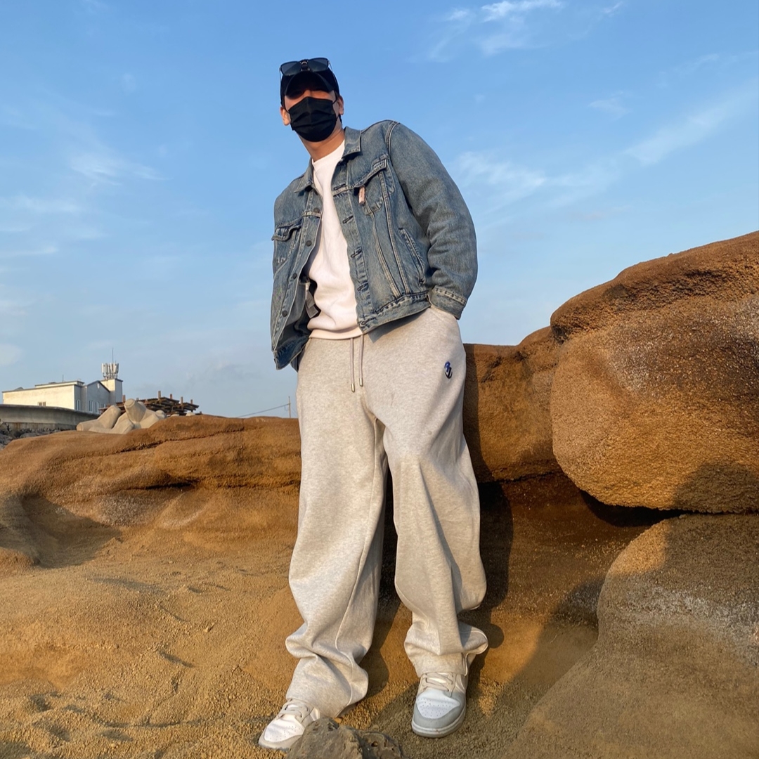 Zara x Ader Error Jogger Pants Grey 착용 스타일