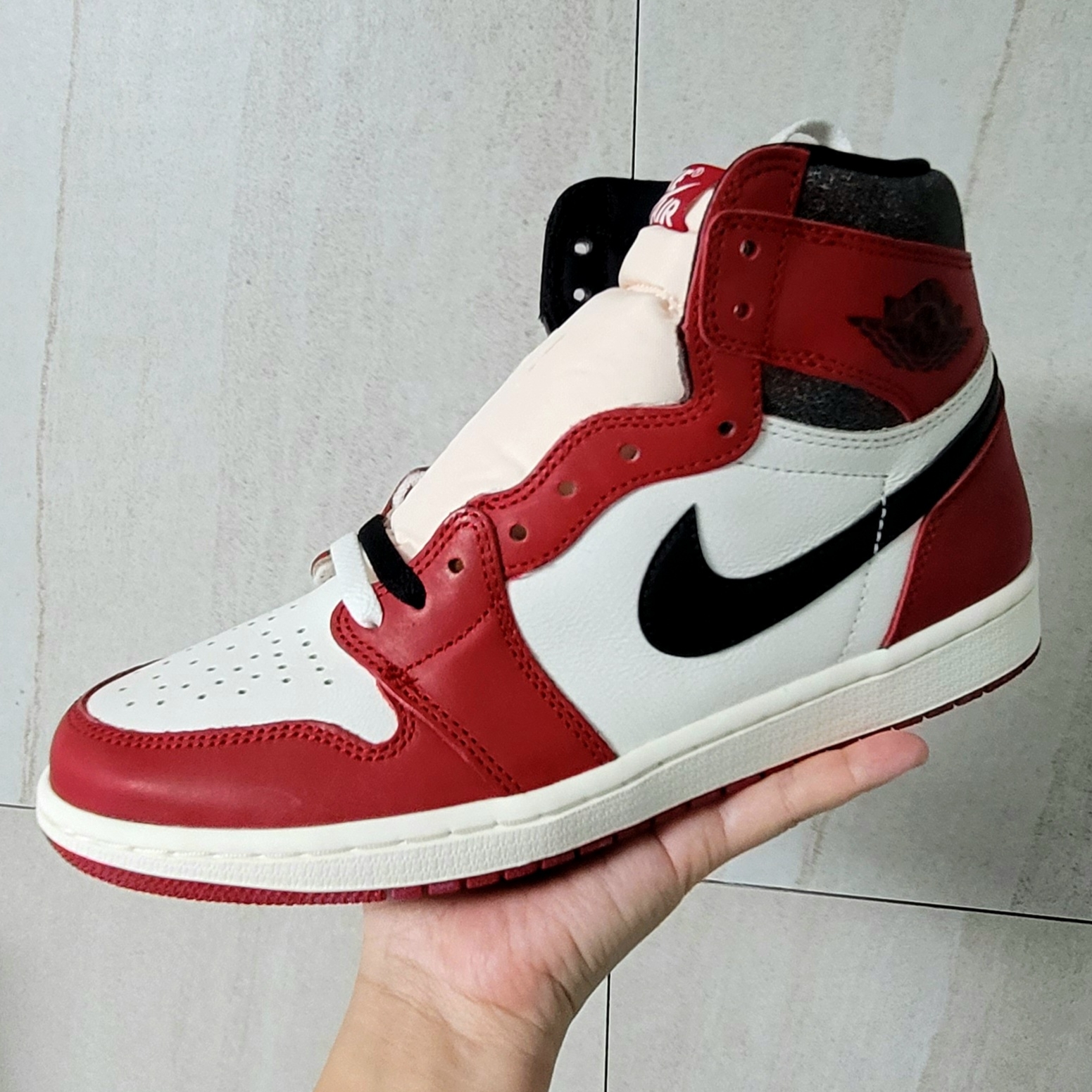 (GS) Jordan 1 Retro High OG Chicago 2022, Jordan 1 Retro High OG Chicago 2022 착용 스타일 - 2