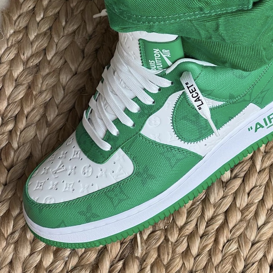 Louis Vuitton x Nike Air Force 1 Low by Virgil Abloh White Gym Green 착용 스타일