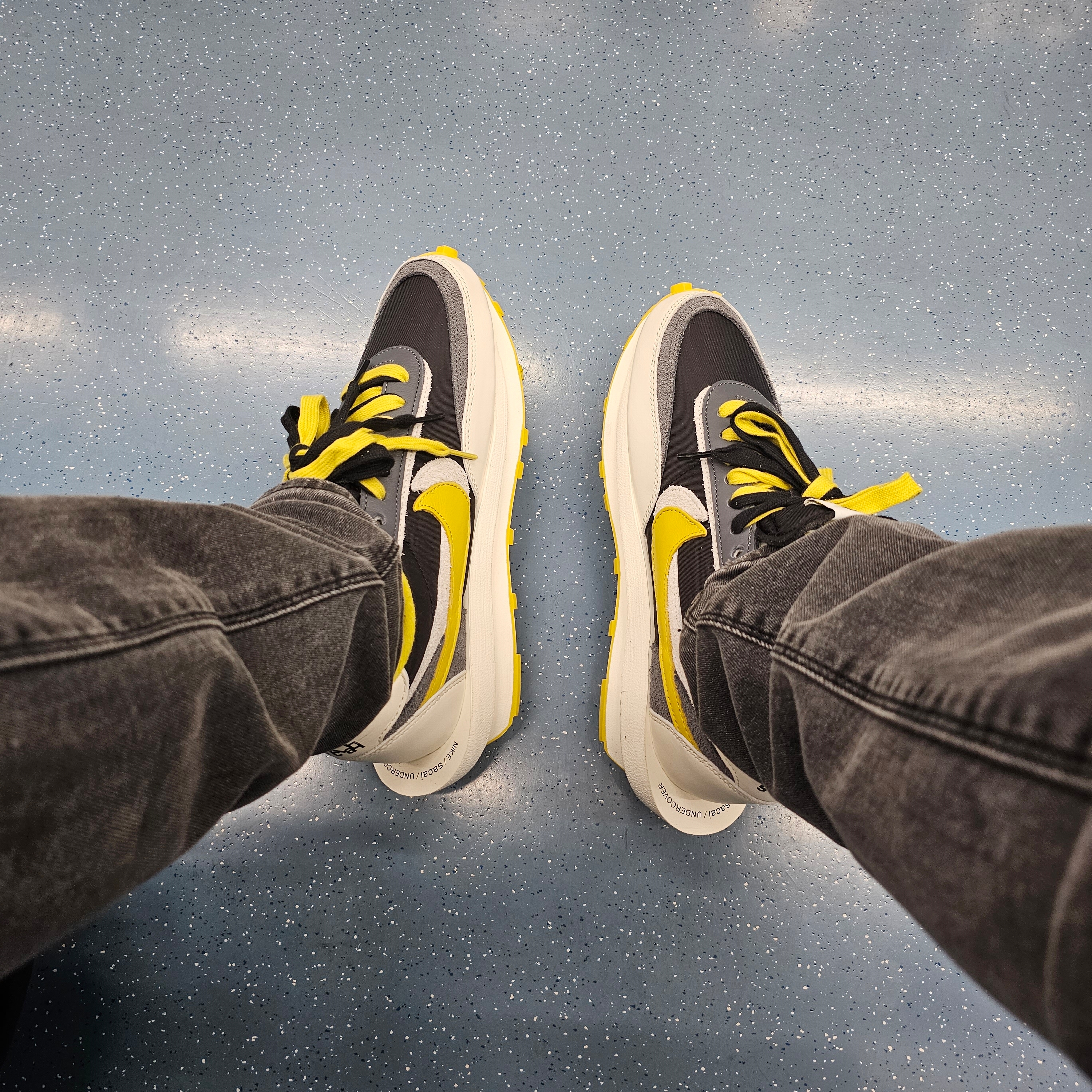 Nike x Sacai x Undercover LDWaffle Black Bright Citron 착용 스타일