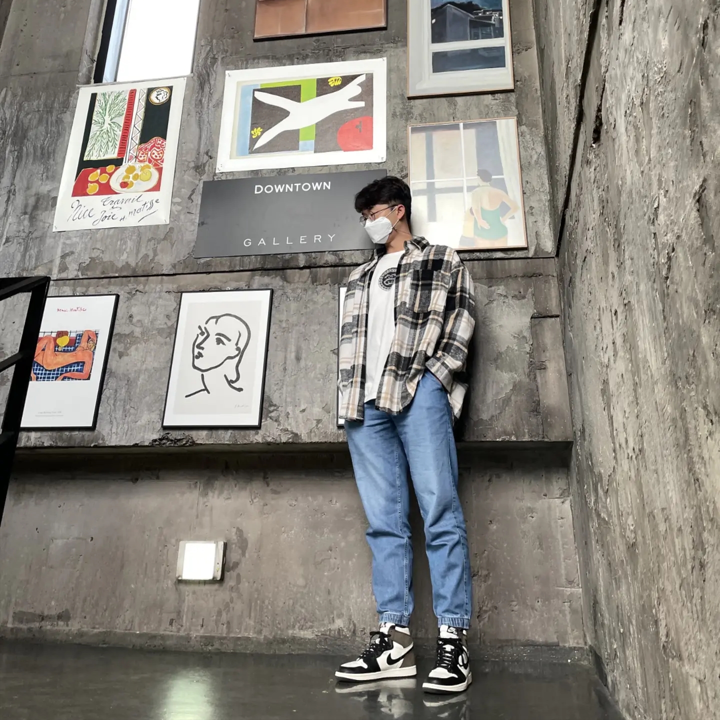 Jordan 1 Retro High OG Black Mocha, Nike x Stussy Big Swoosh LS T-Shirt White - US/EU 착용 스타일